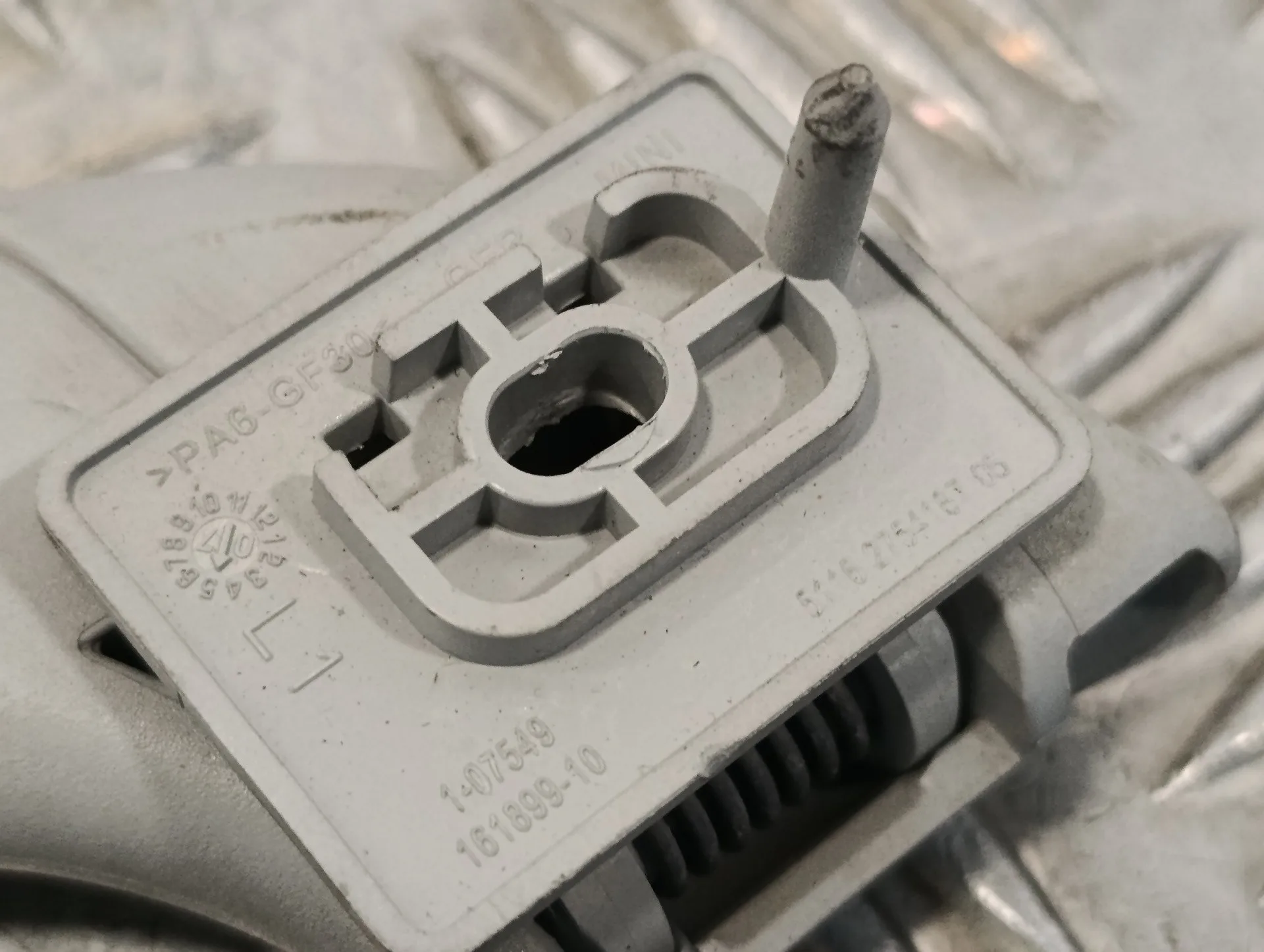 Asidero Delantero Derecho para Mini Mini (R56)