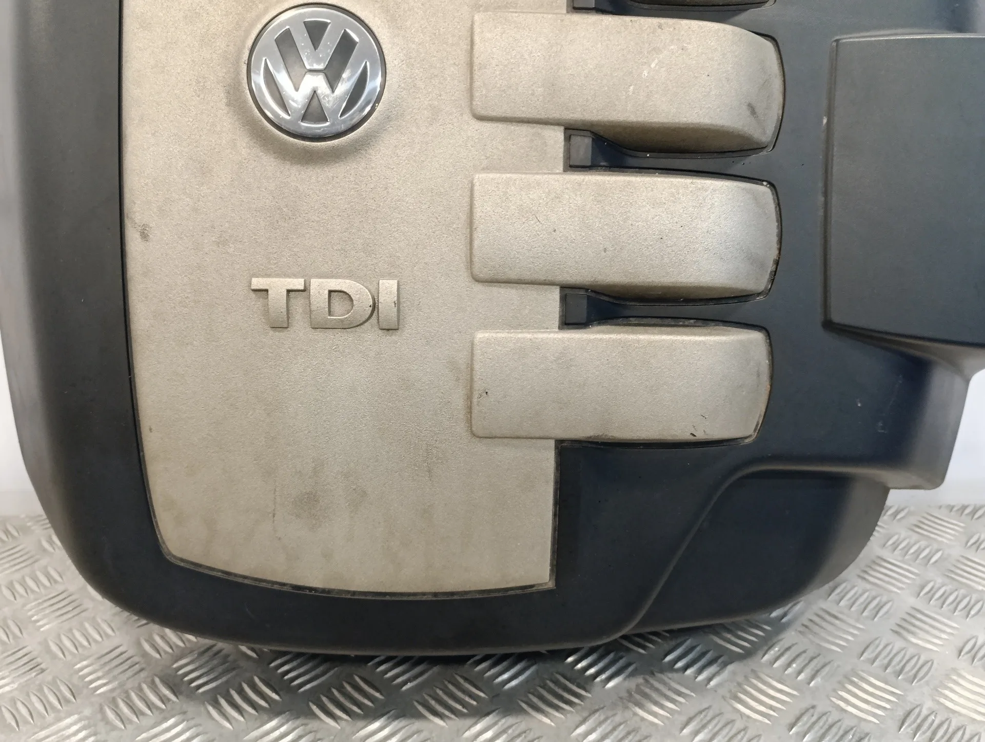 Tapa Motor para Volkswagen Touareg (7L6)