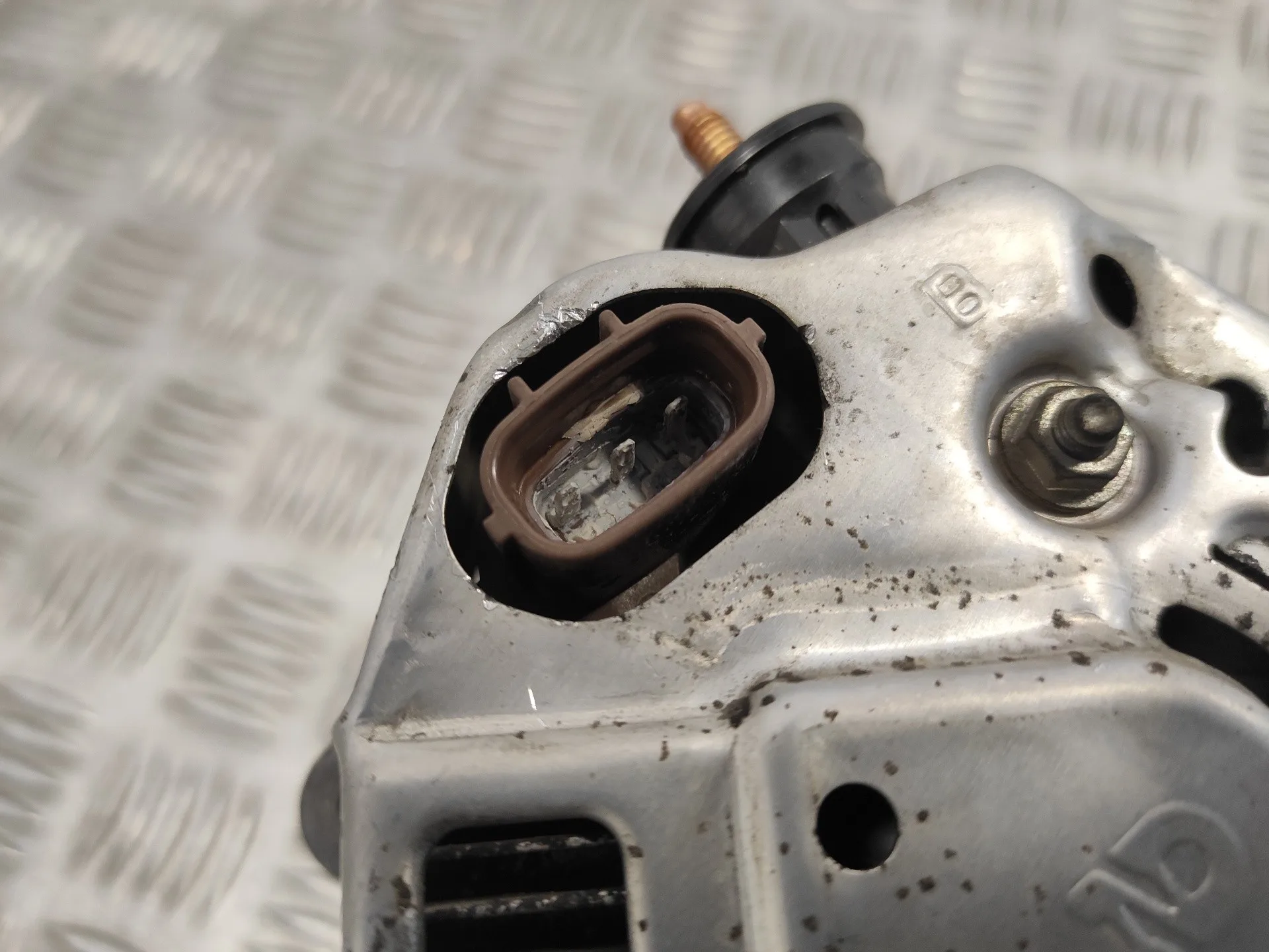 Alternador para Suzuki Swift Berlina (Mz)