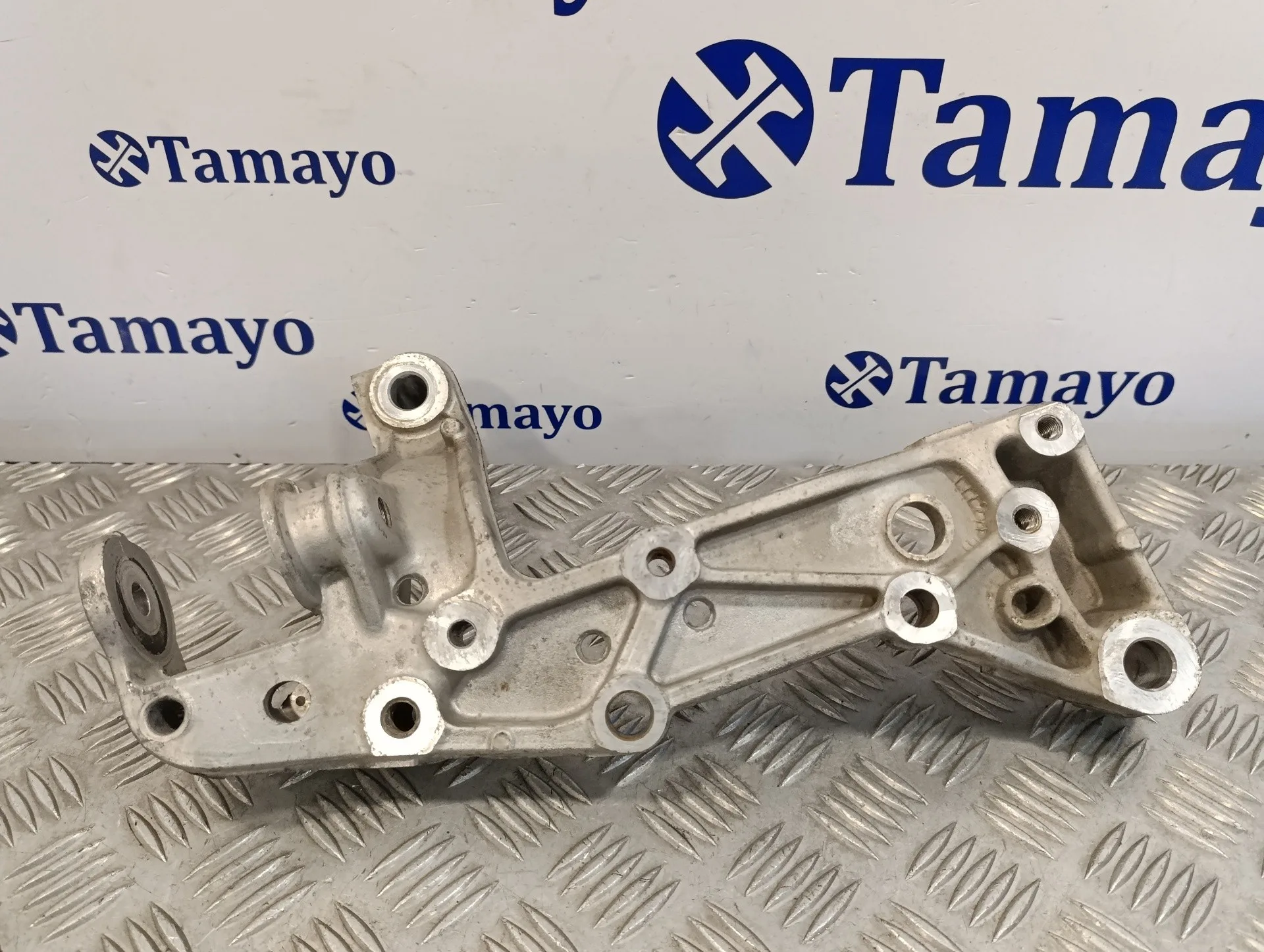 Soporte Brazo Suspension Delantero Izquierdo para Volkswagen Touran (1T2)