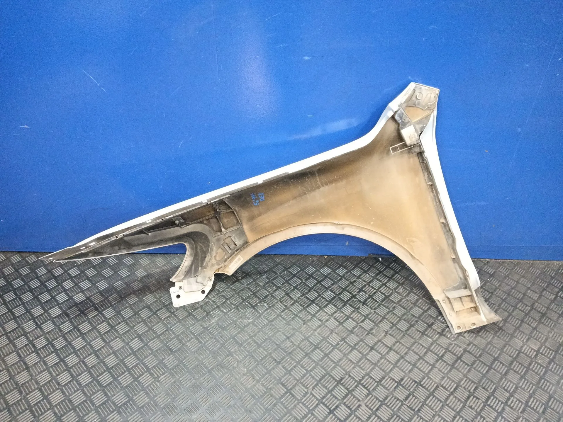 Aleta Delantera Derecha para Volkswagen Touareg (7L6)