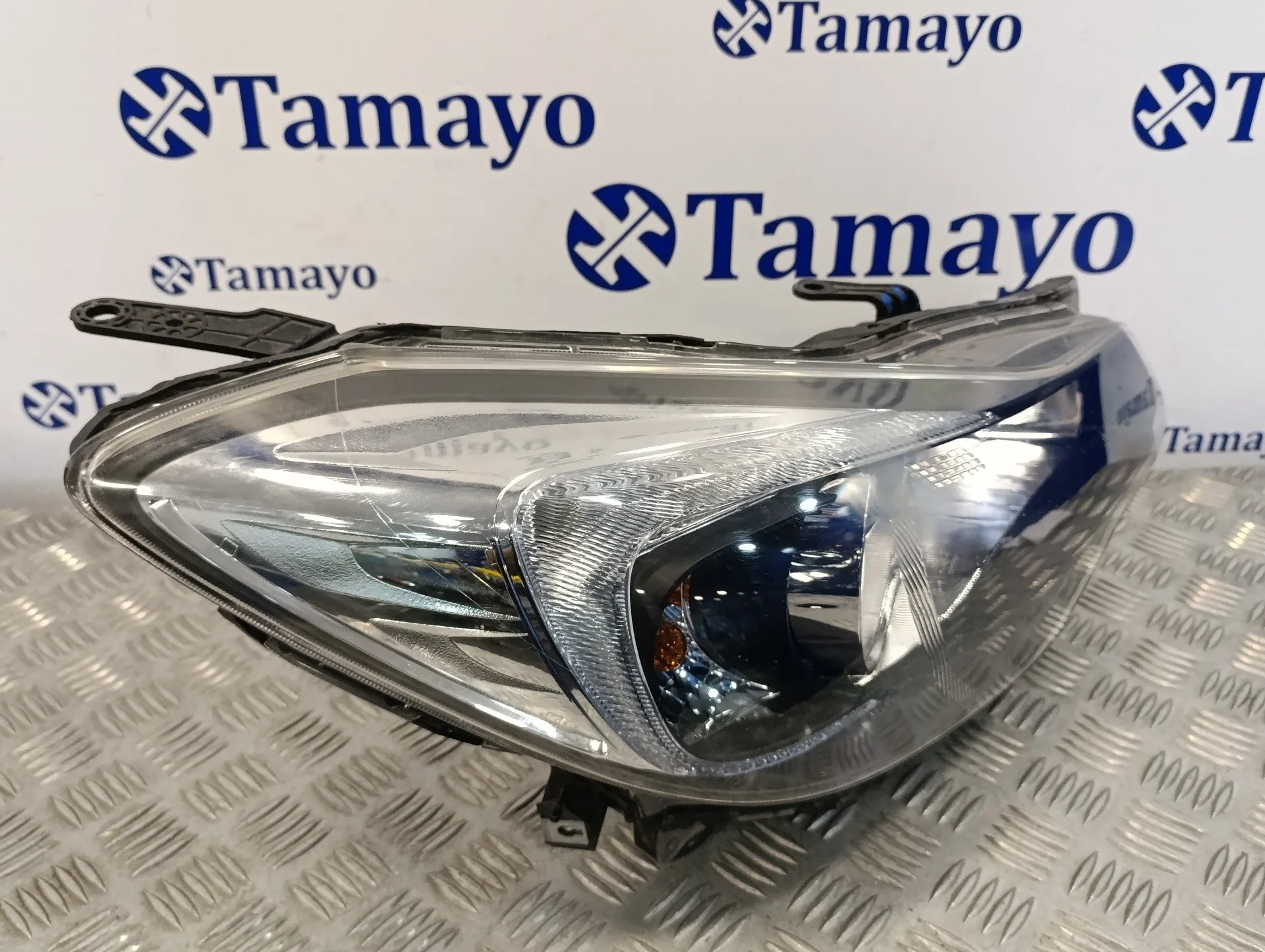 Faro Derecho para Subaru Xv