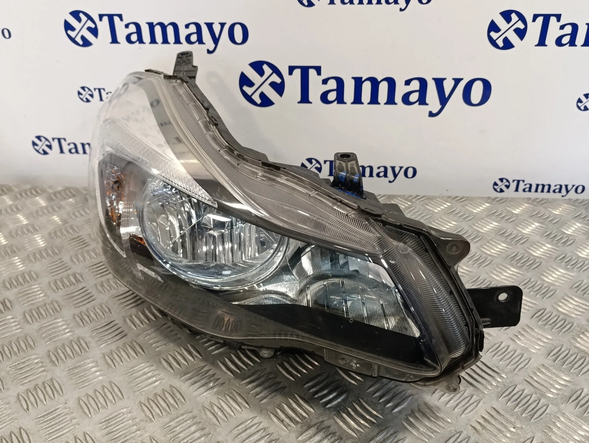 Faro Derecho para Subaru Xv