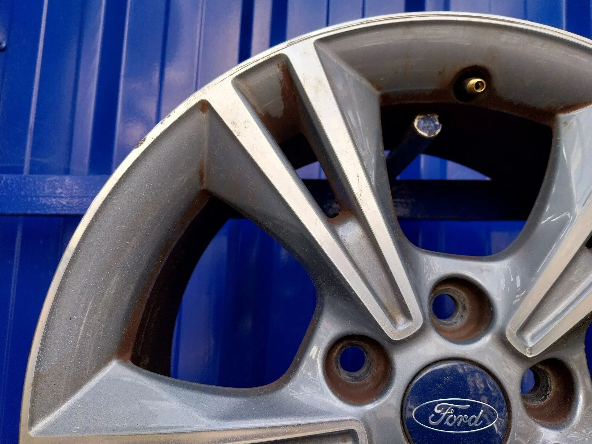 Llanta para Ford C-Max (Ceu)