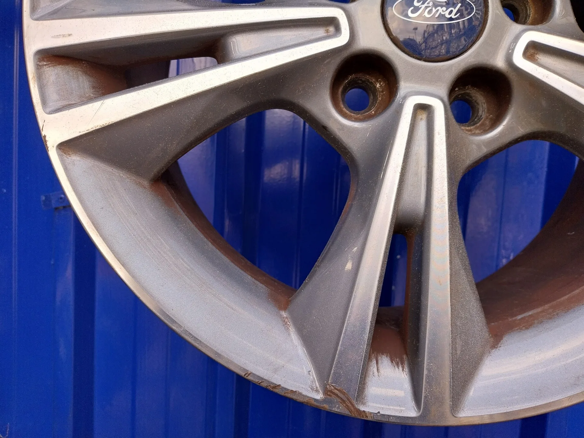 Llanta para Ford C-Max (Ceu)
