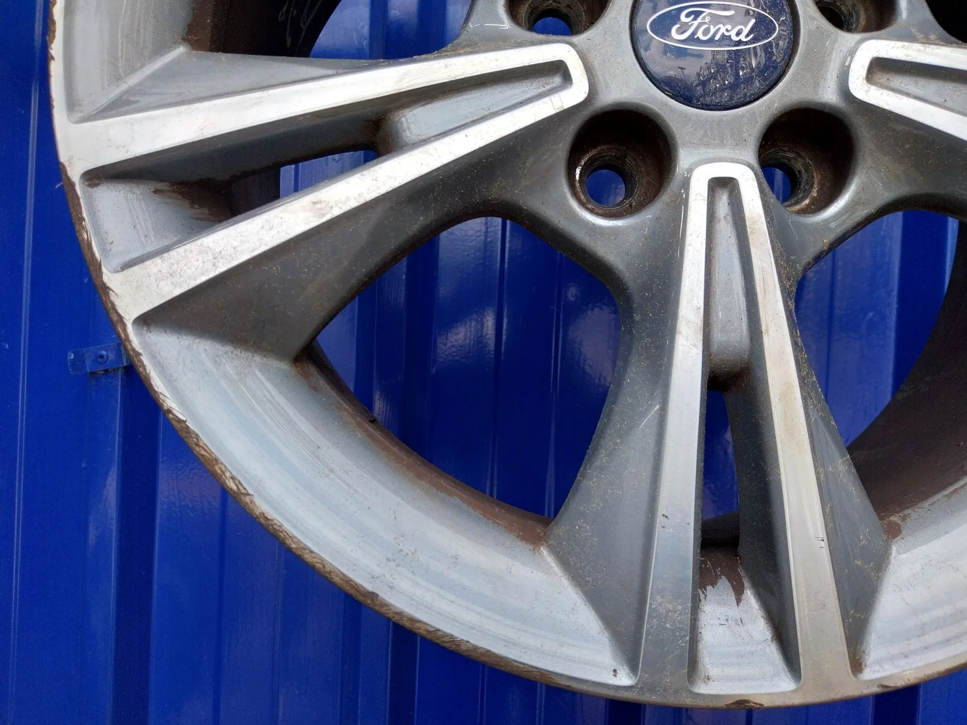 Llanta para Ford C-Max (Ceu)