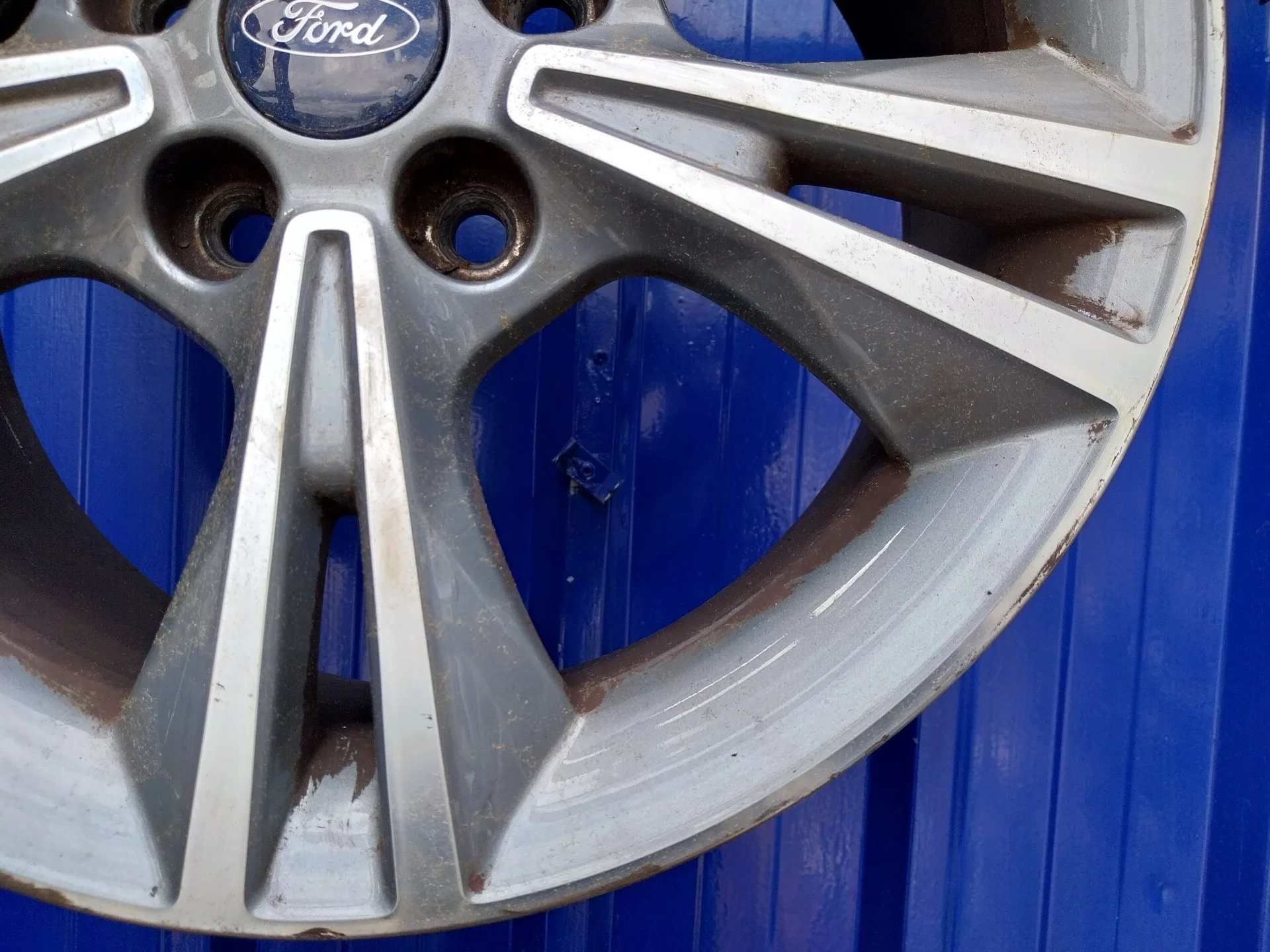 Llanta para Ford C-Max (Ceu)