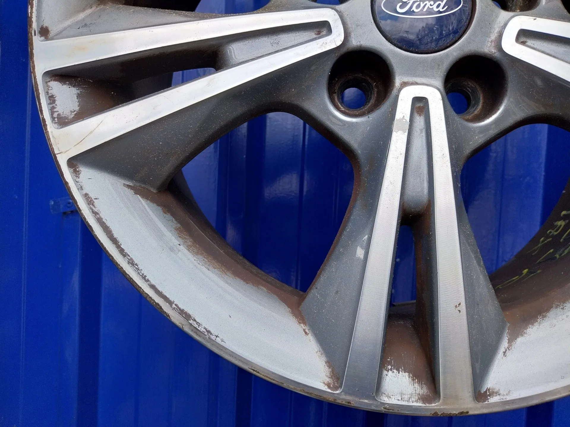 Llanta para Ford C-Max (Ceu)
