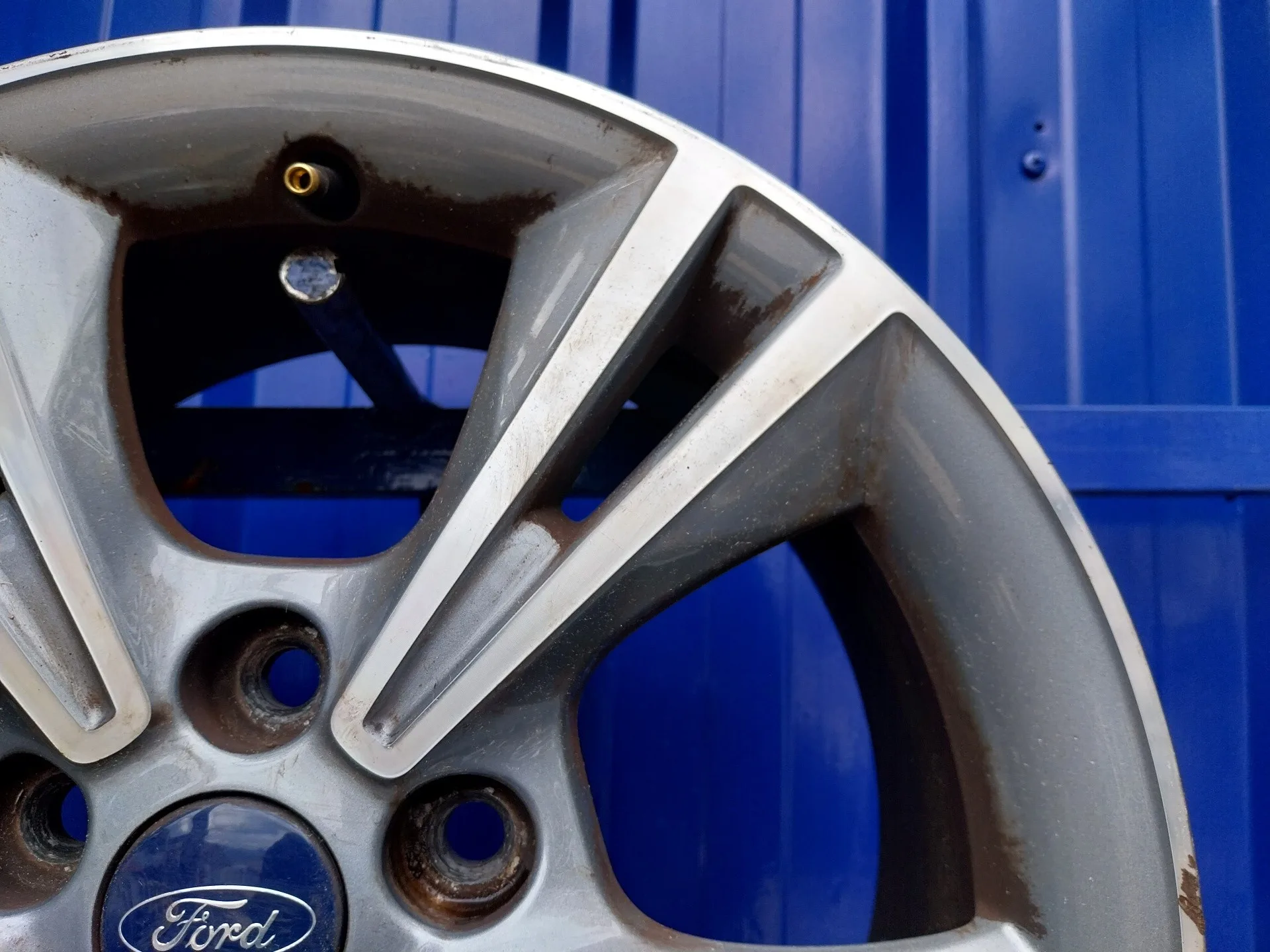 Llanta para Ford C-Max (Ceu)