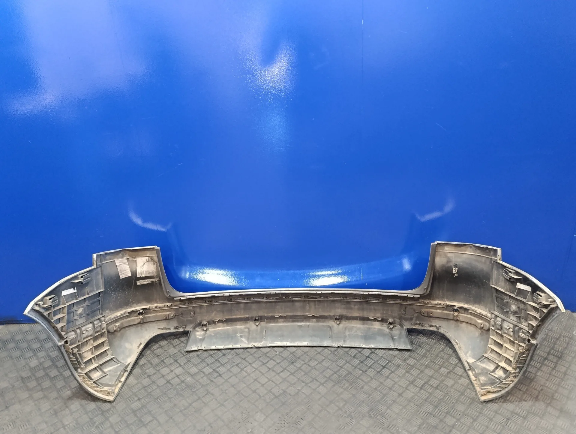 Paragolpes Trasero para Volkswagen Touareg (7L6)