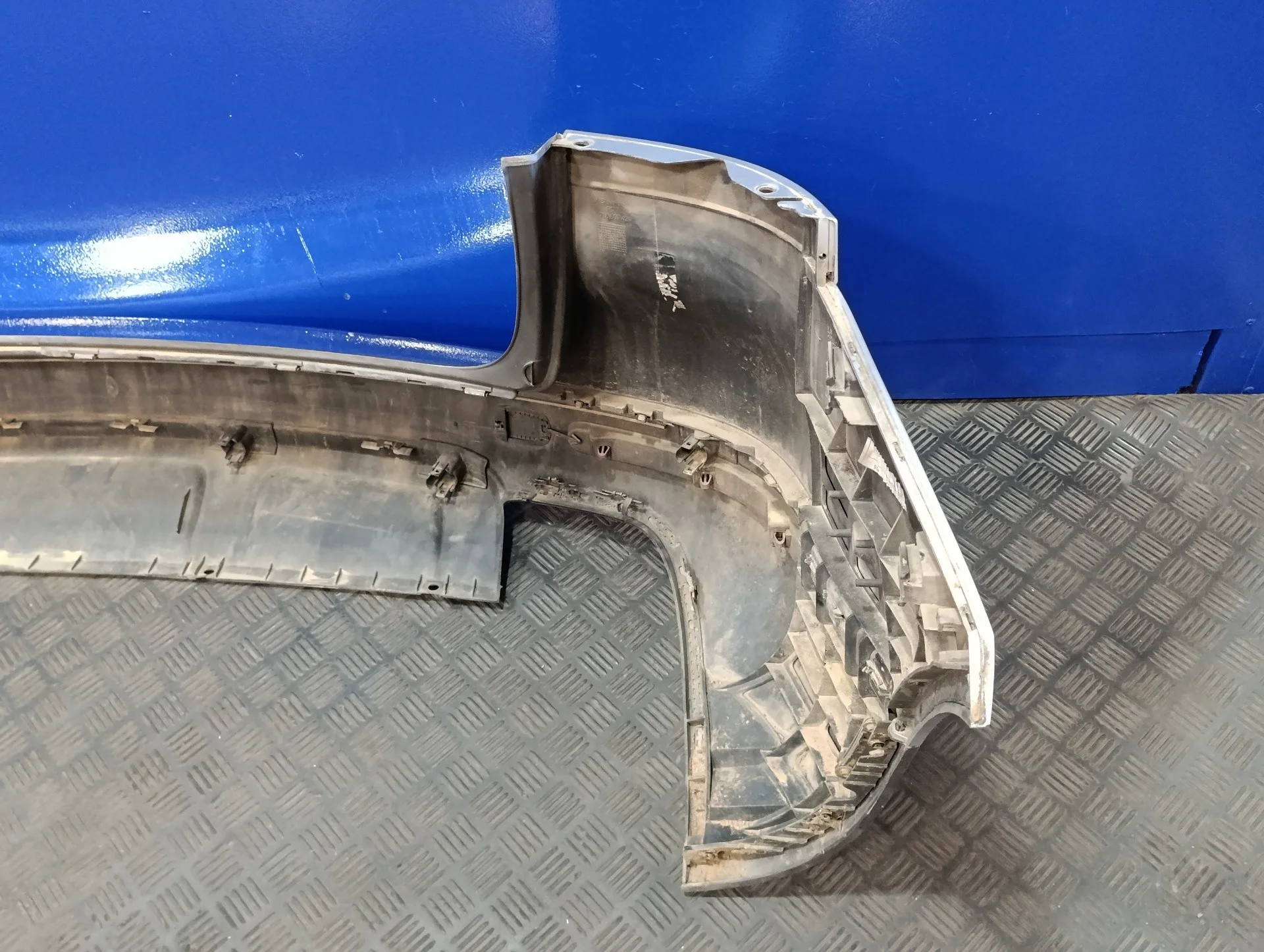 Paragolpes Trasero para Volkswagen Touareg (7L6)