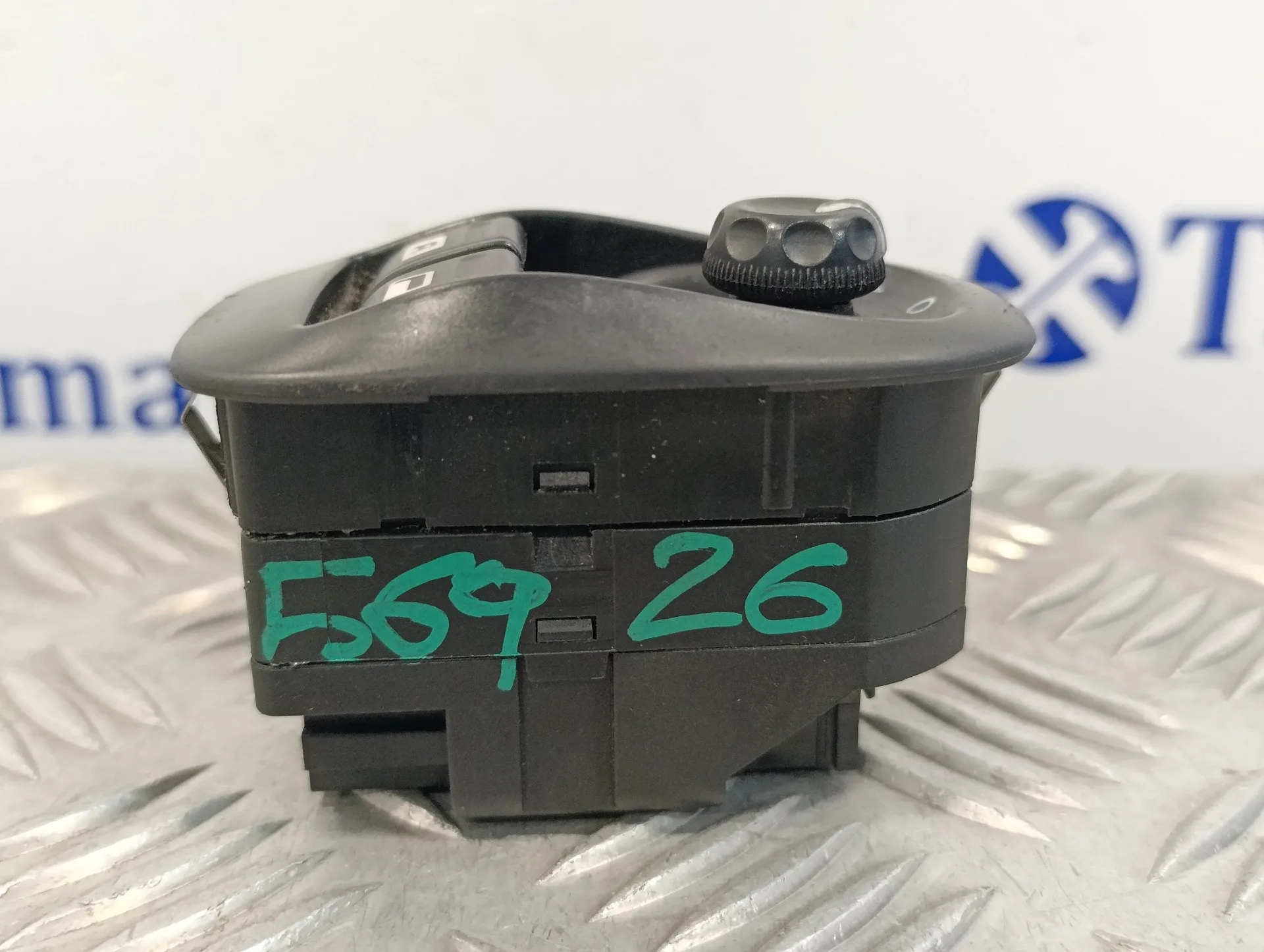 Mando Elevalunas Delantero Izquierdo para Peugeot 206 Berlina