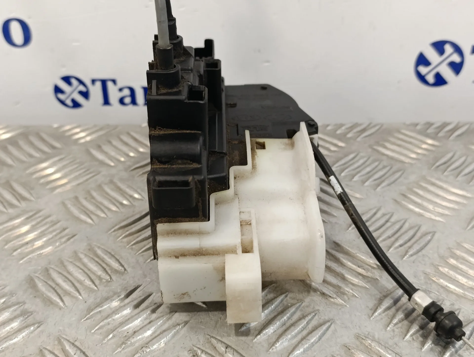 Cerradura Puerta Trasera Derecha para Hyundai Santa Fe (Bm)