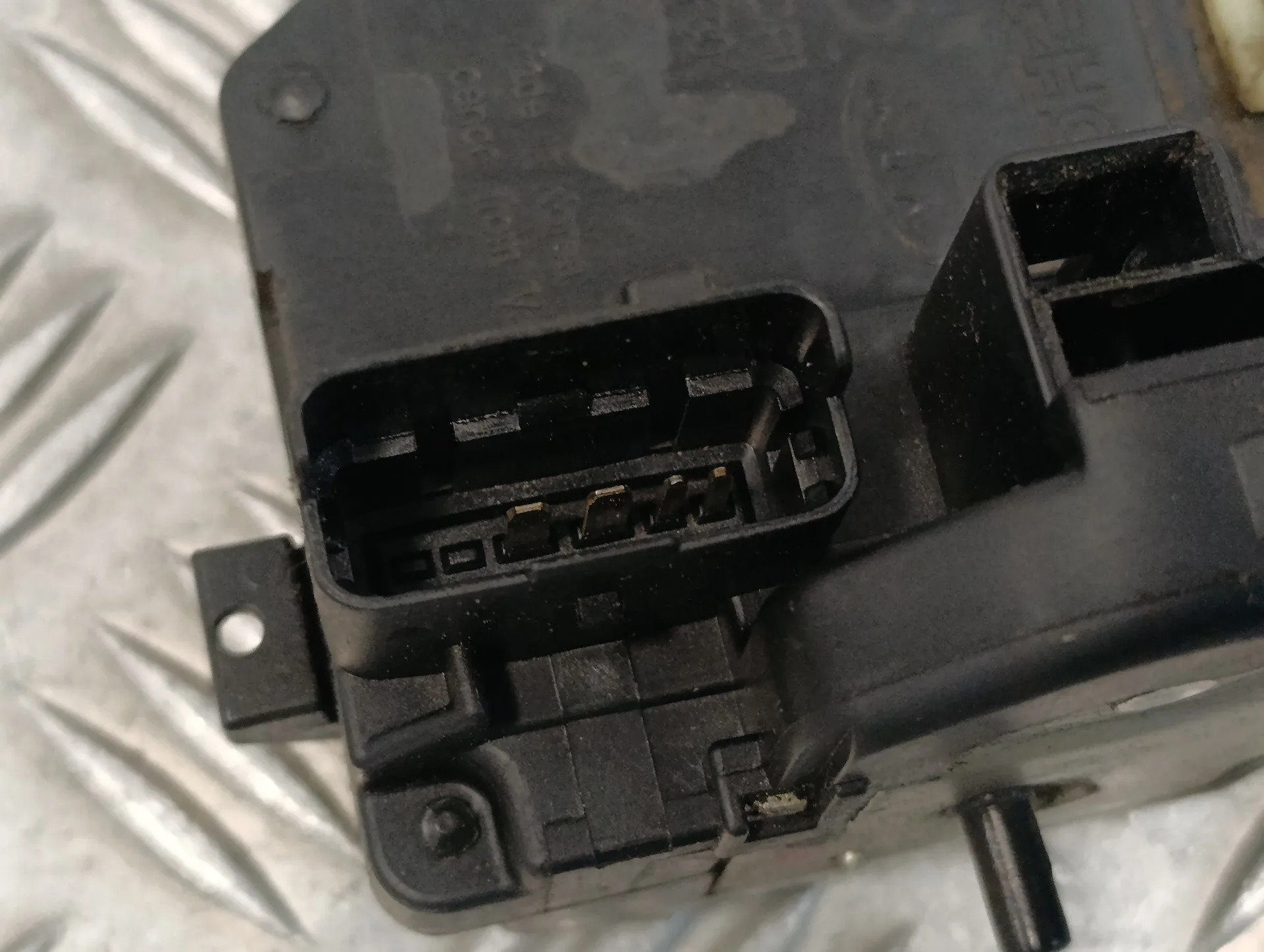Cerradura Puerta Trasera Derecha para Hyundai Santa Fe (Bm)