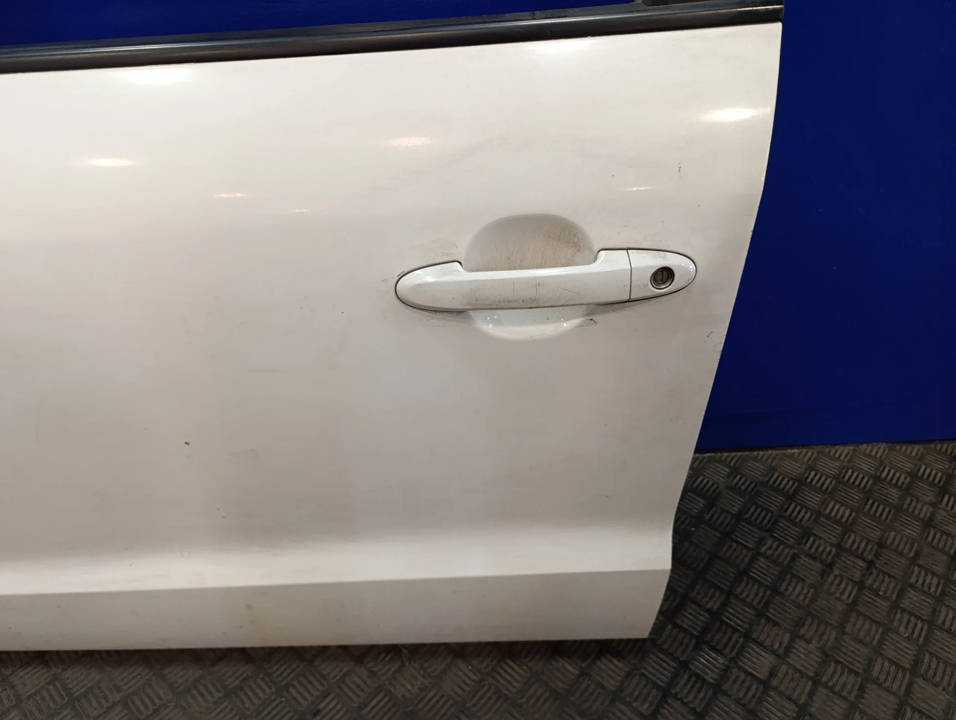 Puerta Delantera Izquierda para Hyundai Santa Fe (Bm)