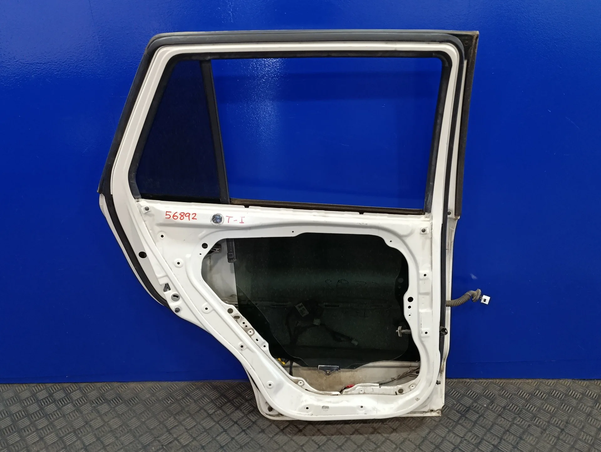 Puerta Trasera Izquierda para Hyundai Santa Fe (Bm)