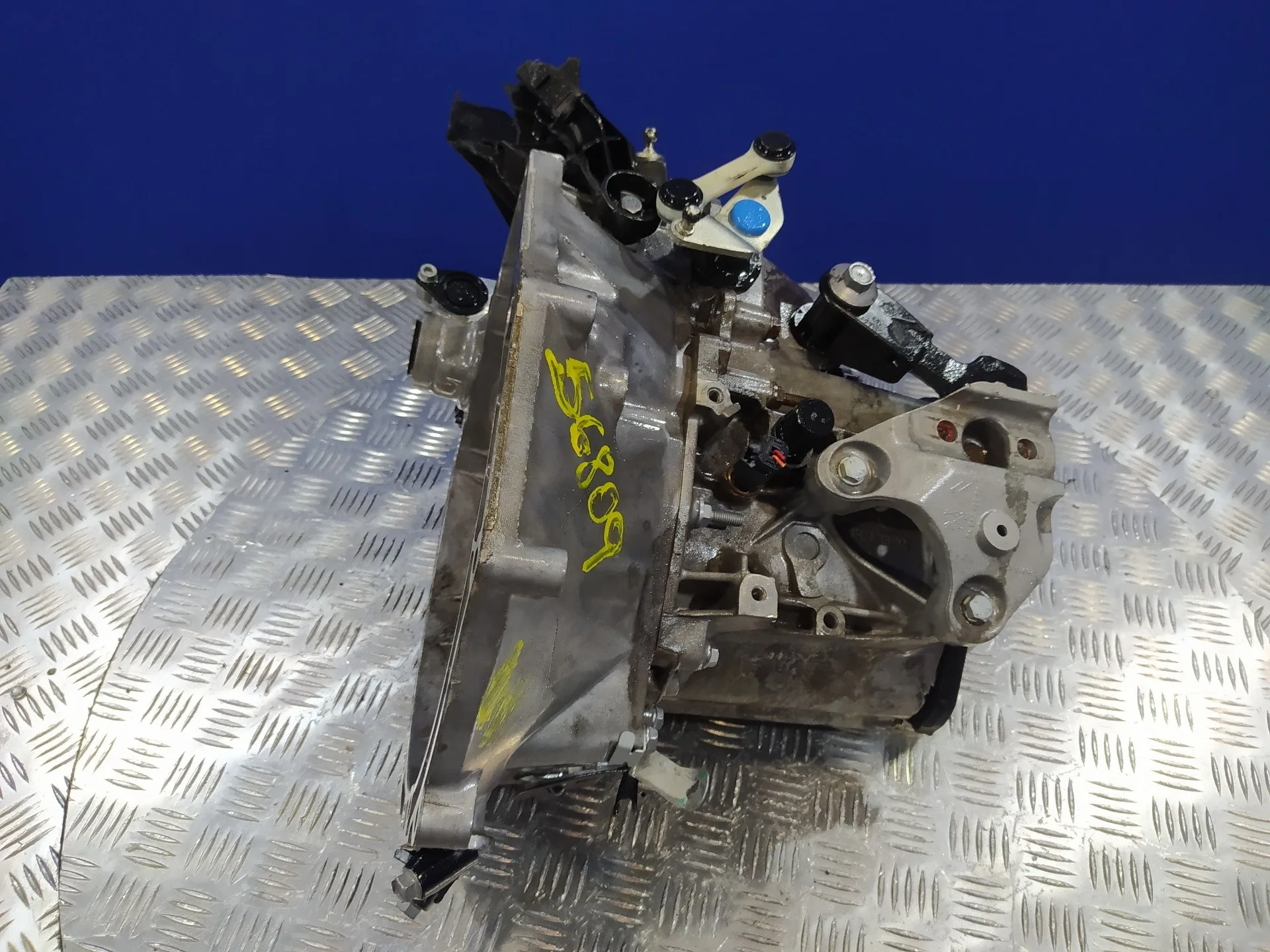Despiece Caja Cambios para Peugeot 208