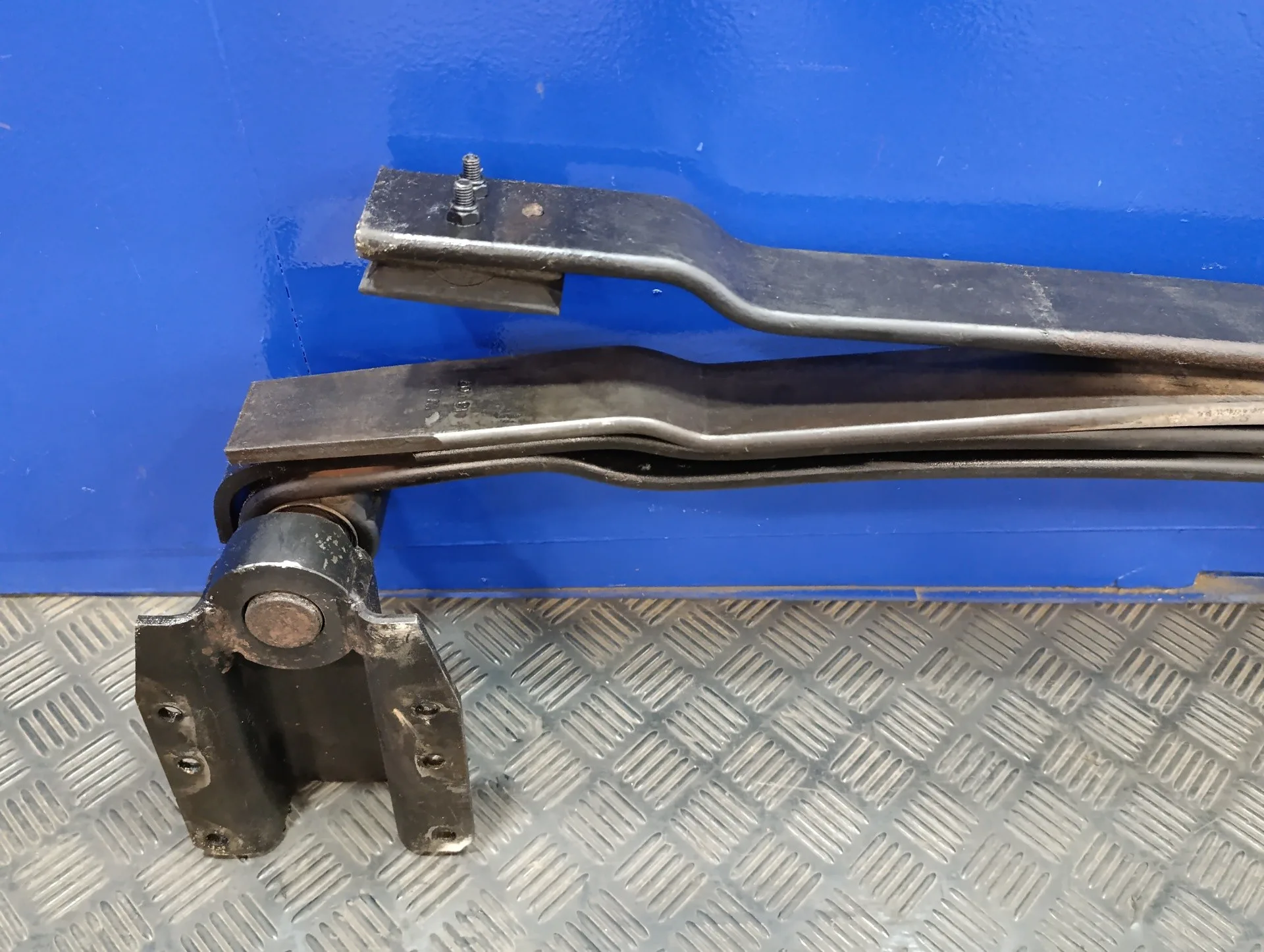 Ballesta Trasera para Nissan Atleon