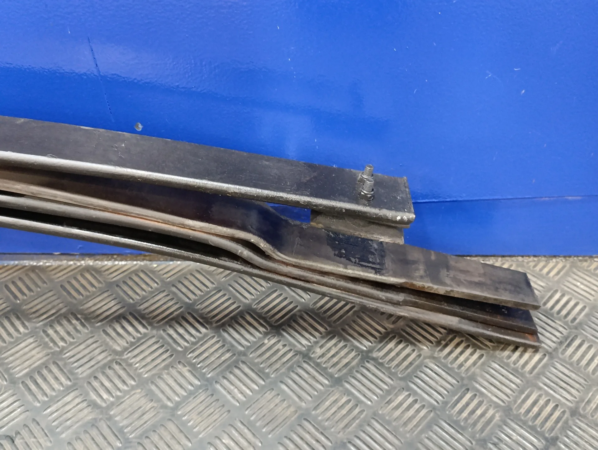 Ballesta Trasera para Nissan Atleon