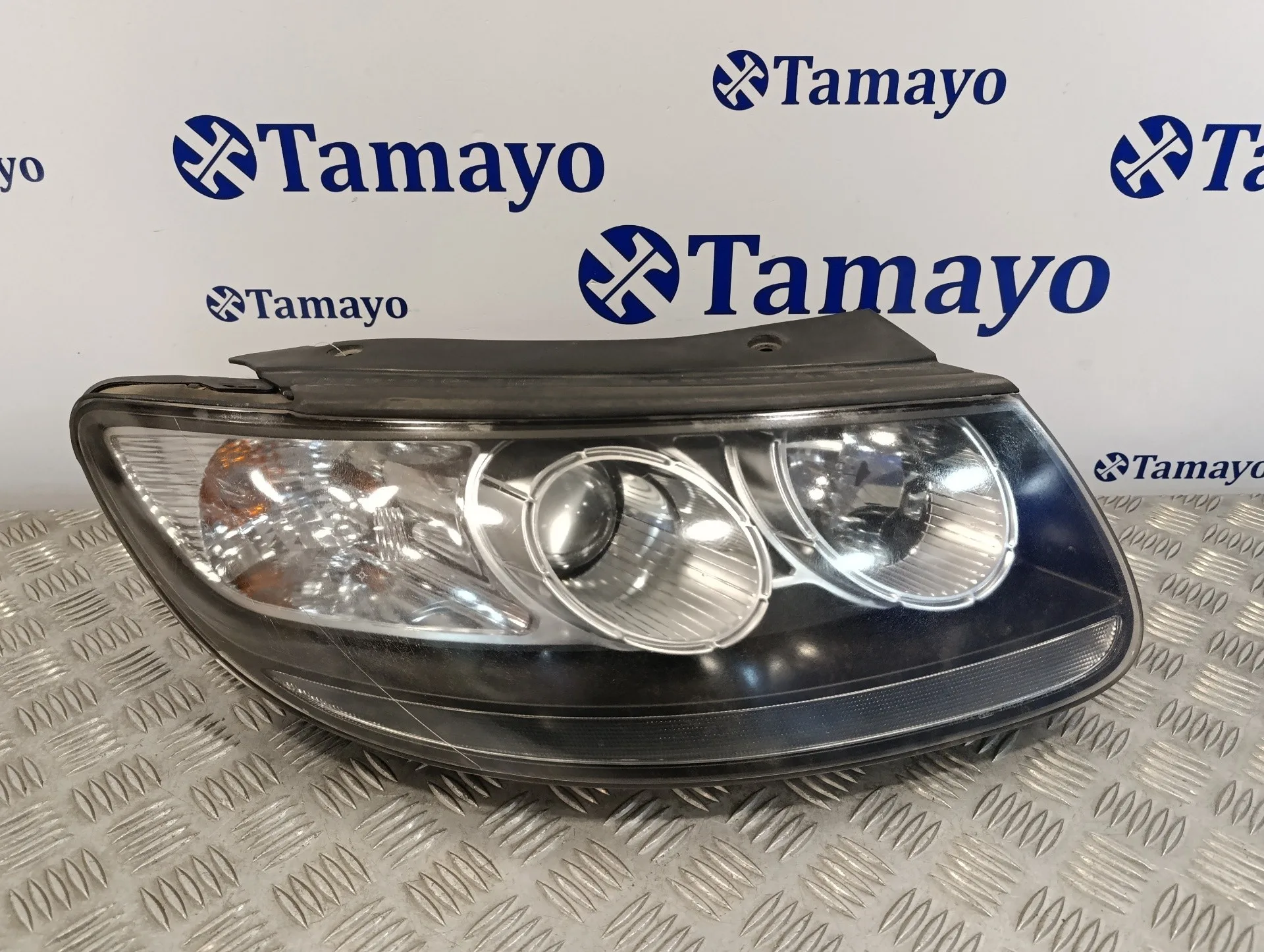 Faro Derecho para Hyundai Santa Fe (Bm)