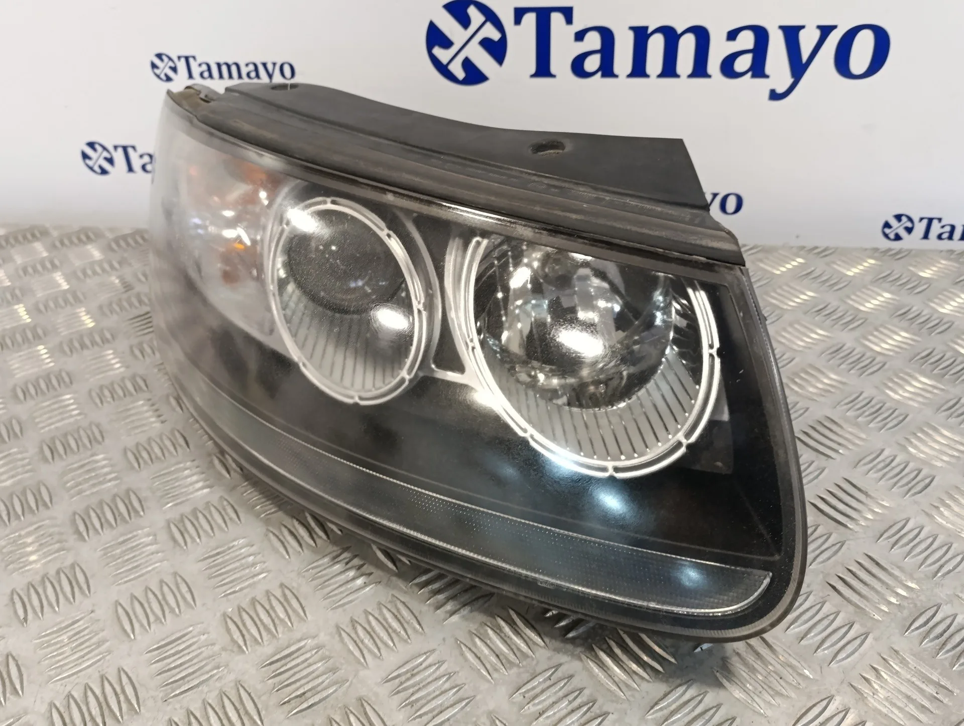 Faro Derecho para Hyundai Santa Fe (Bm)