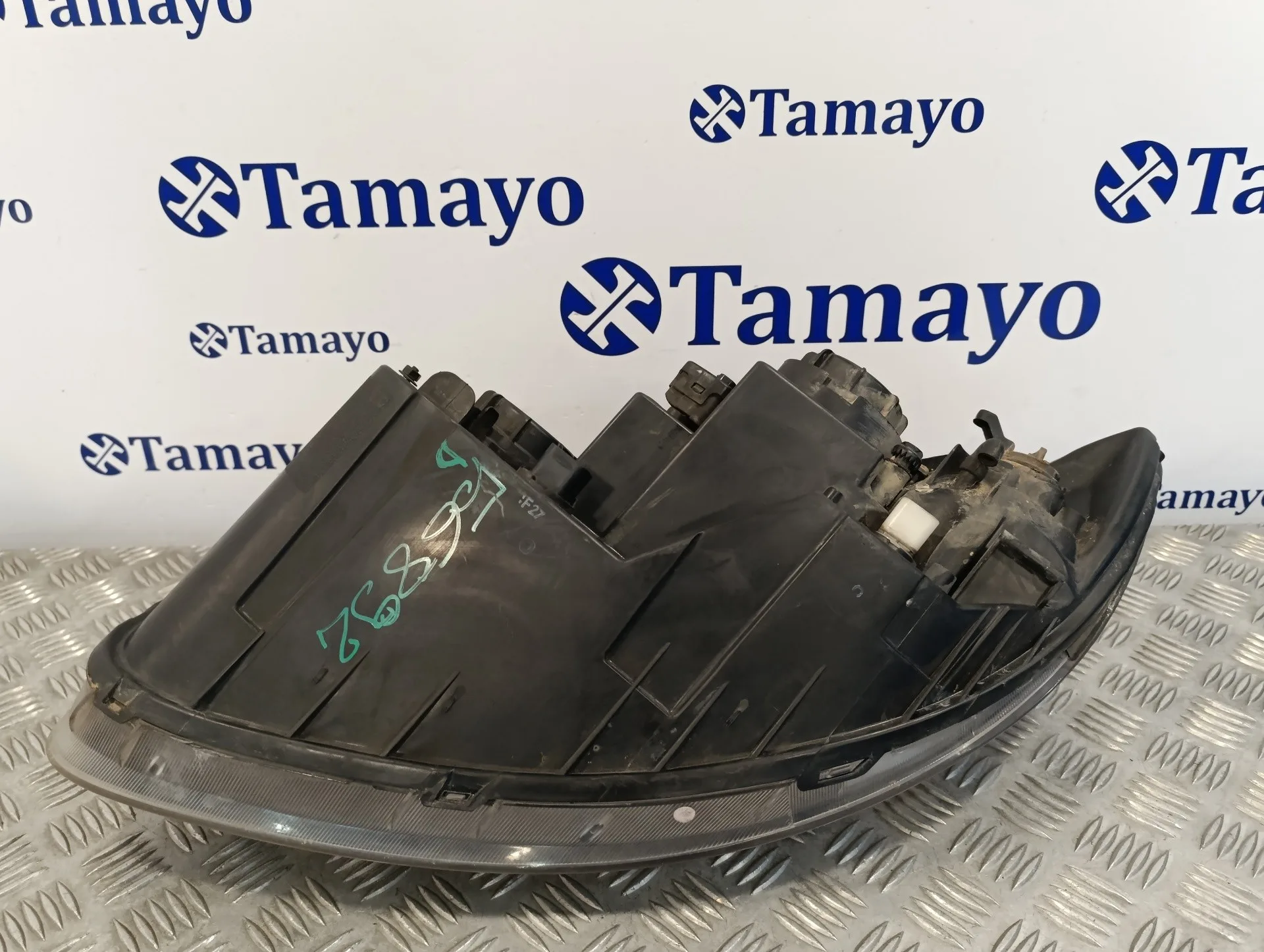 Faro Derecho para Hyundai Santa Fe (Bm)