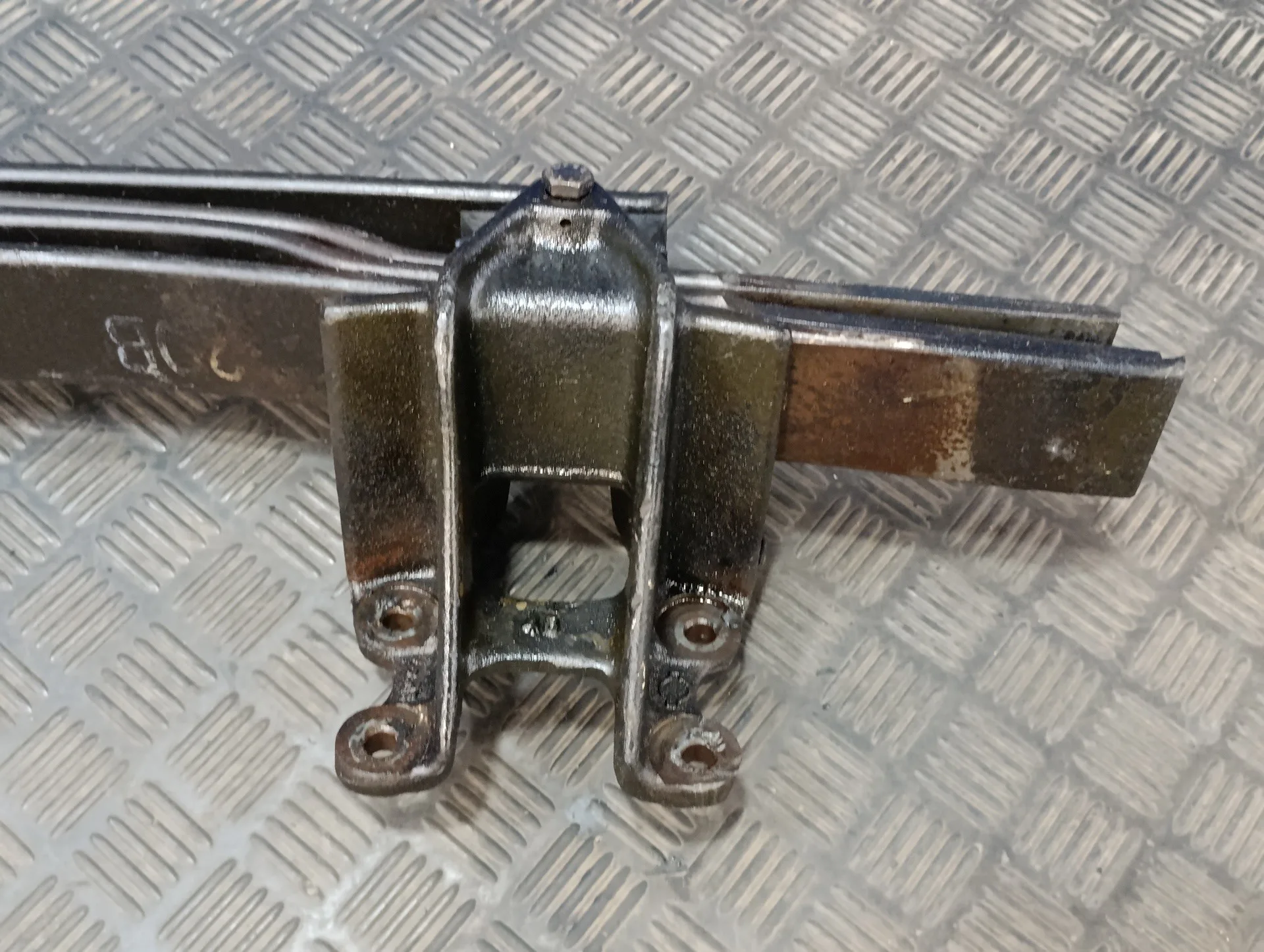 Ballesta Trasera para Nissan Atleon