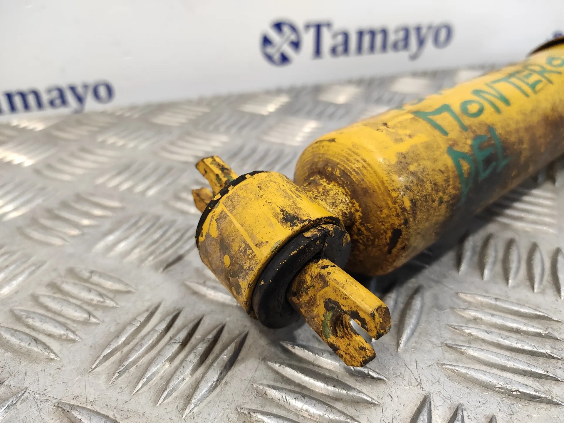 Amortiguador Delantero para Mitsubishi Montero (L040)