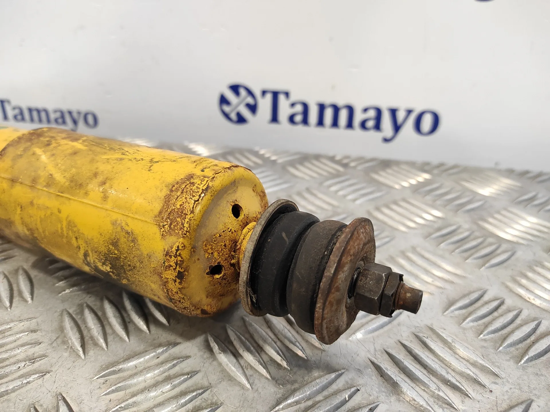 Amortiguador Delantero para Mitsubishi Montero (L040)