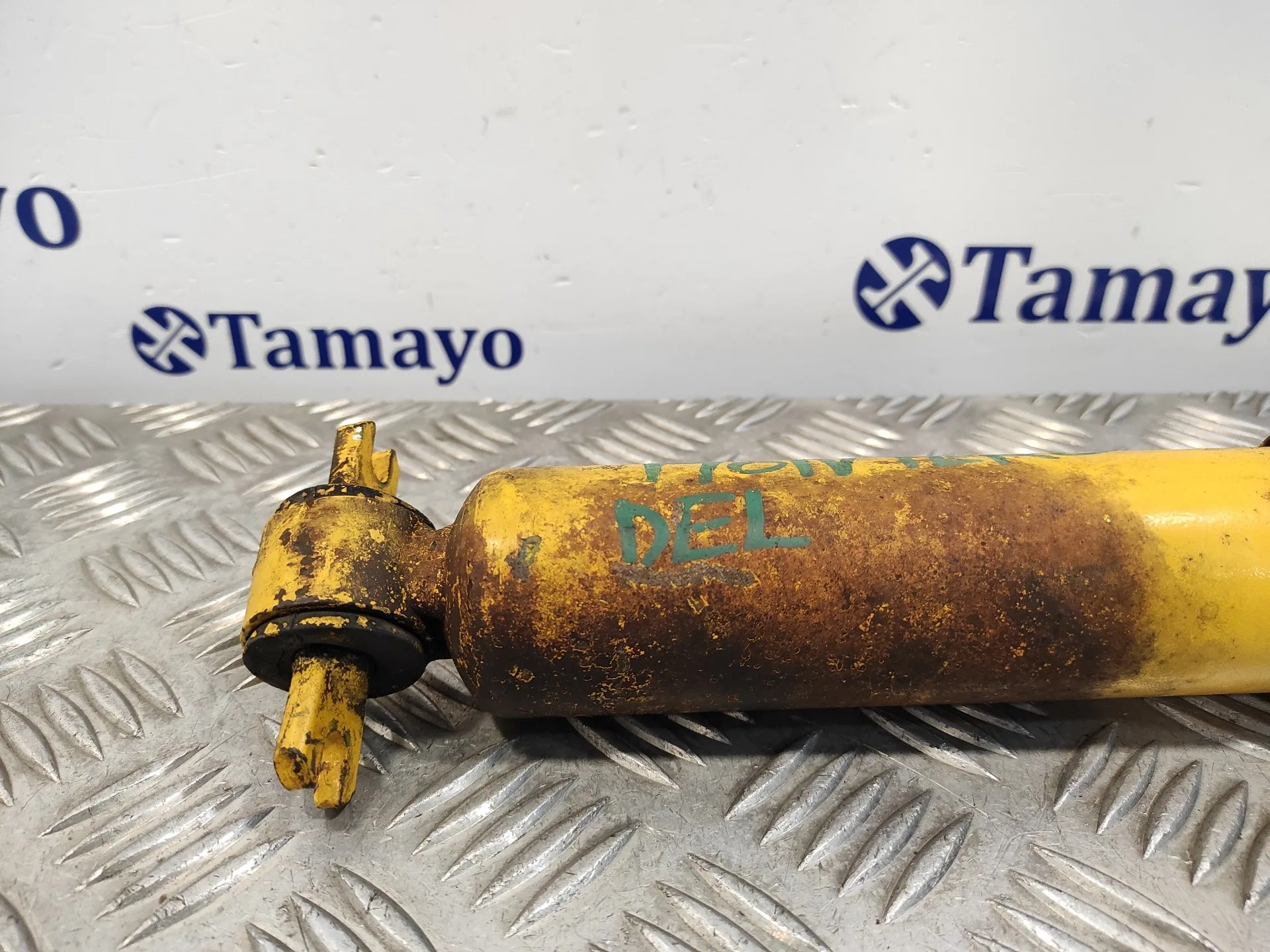Amortiguador Delantero para Mitsubishi Montero (L040)