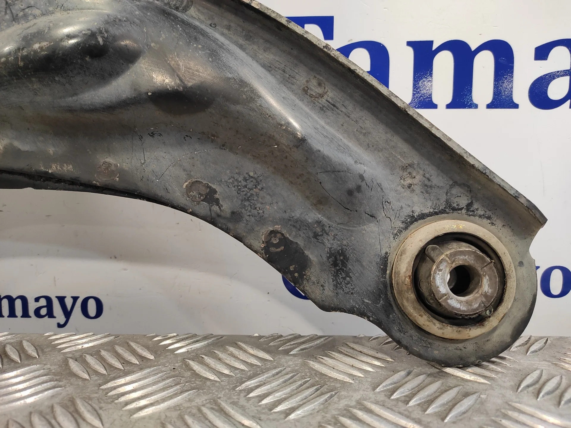 Brazo Suspension Inferior Delantero Derecho para Renault Trafic Caja Cerrada (Ab 4.01)