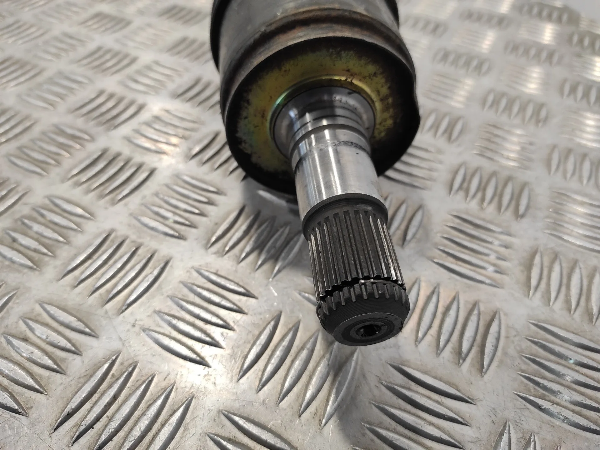 Transmision Delantera Izquierda para Mitsubishi Montero (L040)