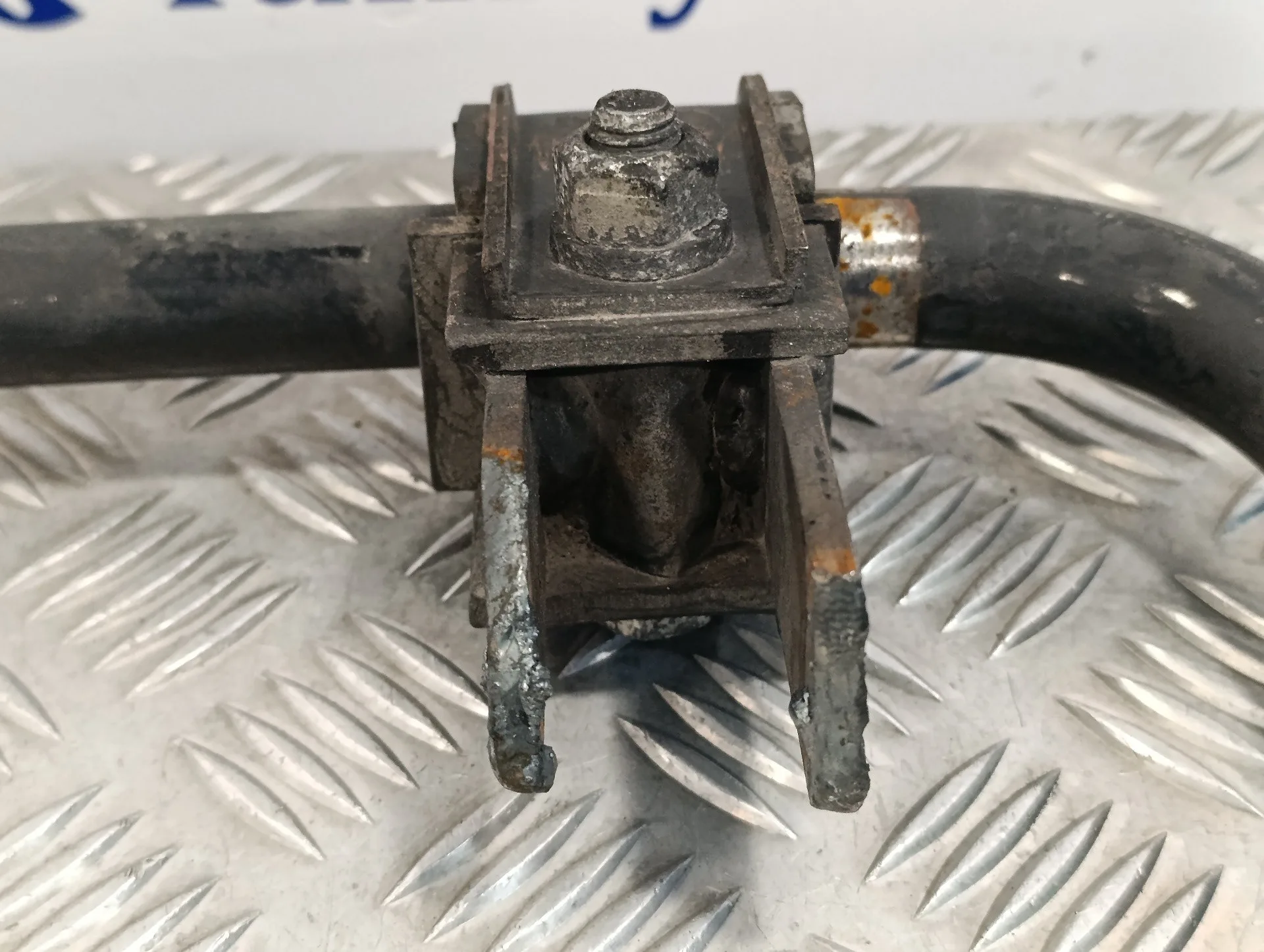 Barra Estabilizadora Delantera para Nissan Atleon