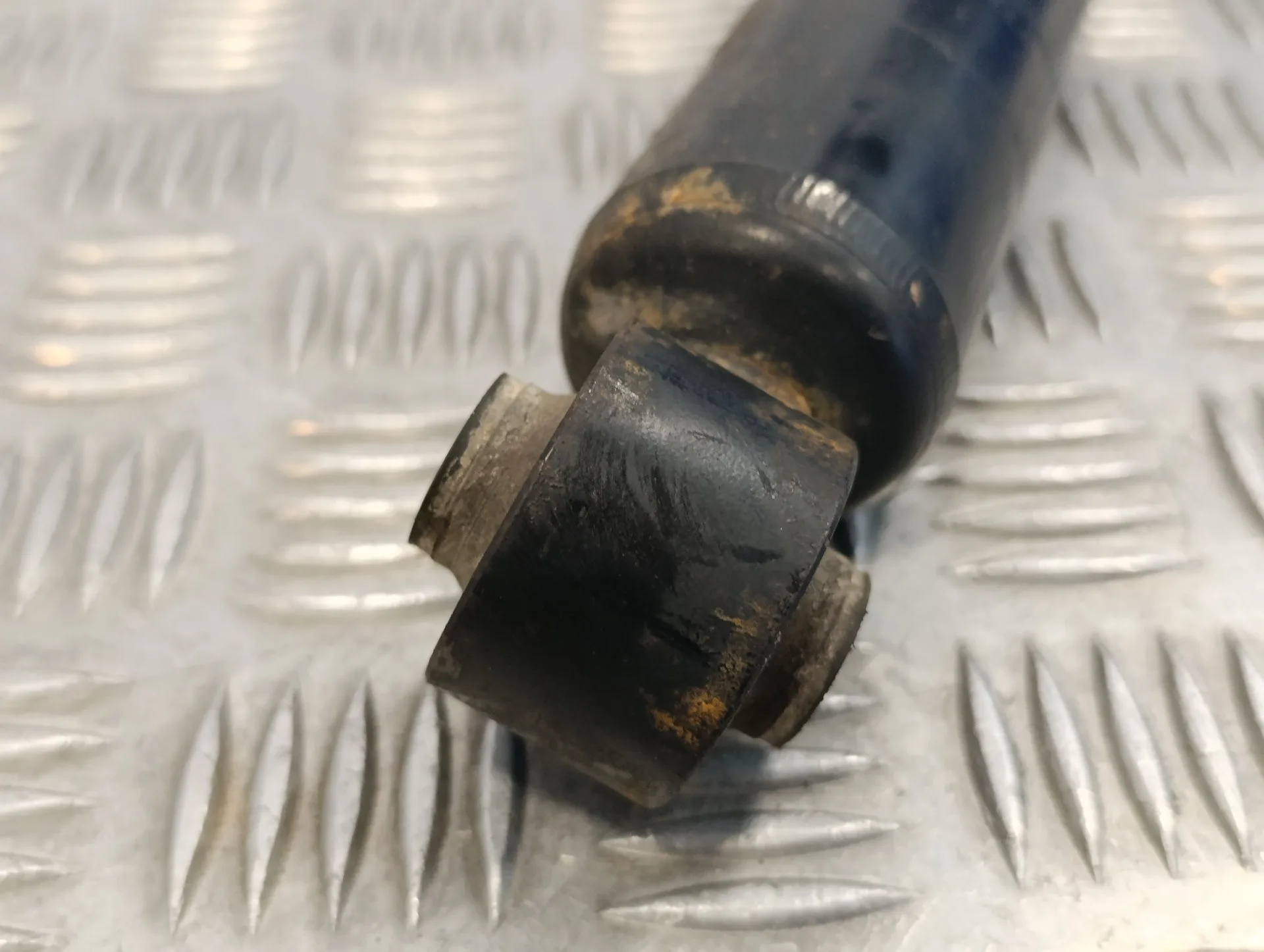 Amortiguador Trasero Derecho para Kia Sorento