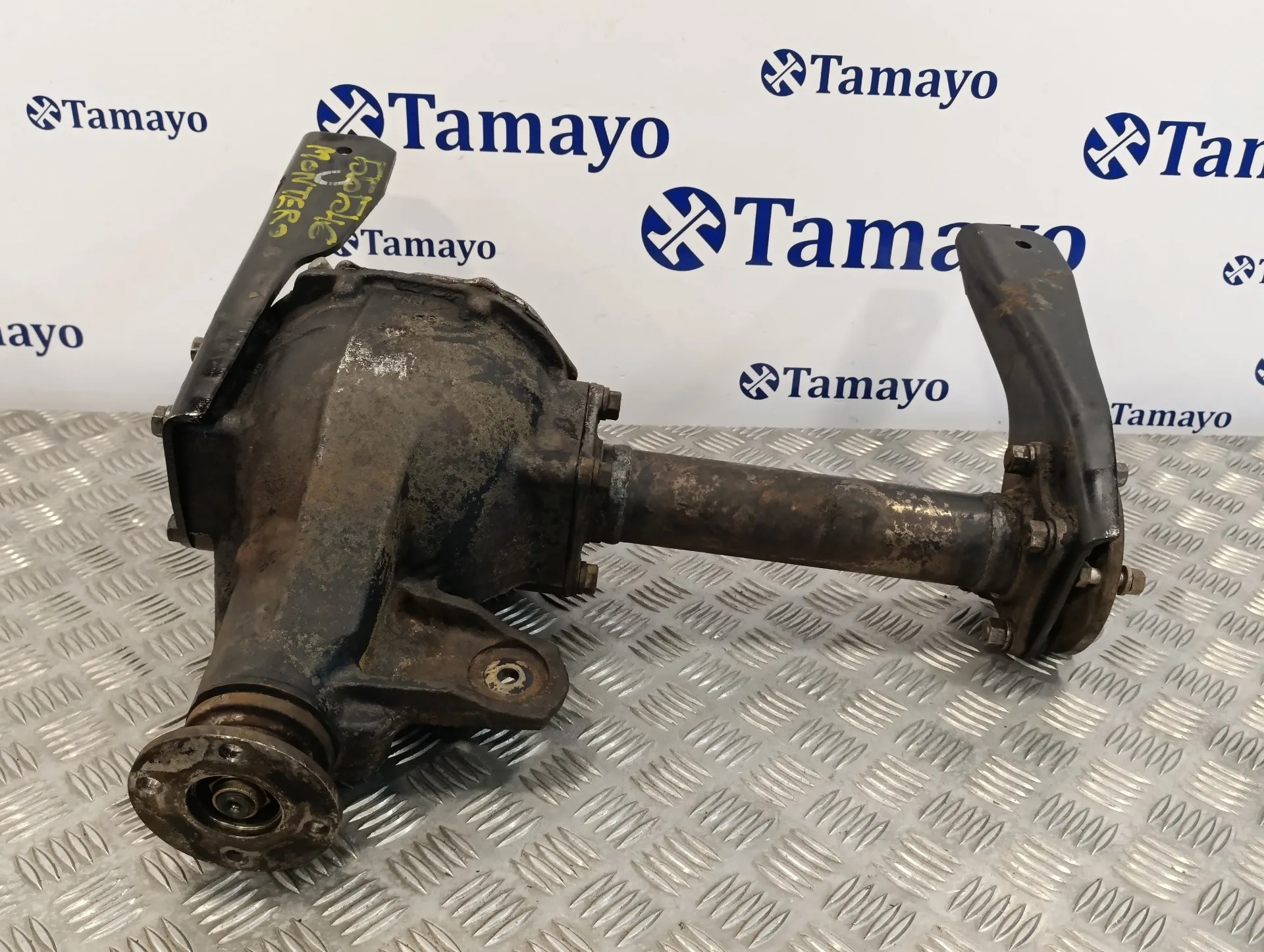 Diferencial Delantero para Mitsubishi Montero (L040)