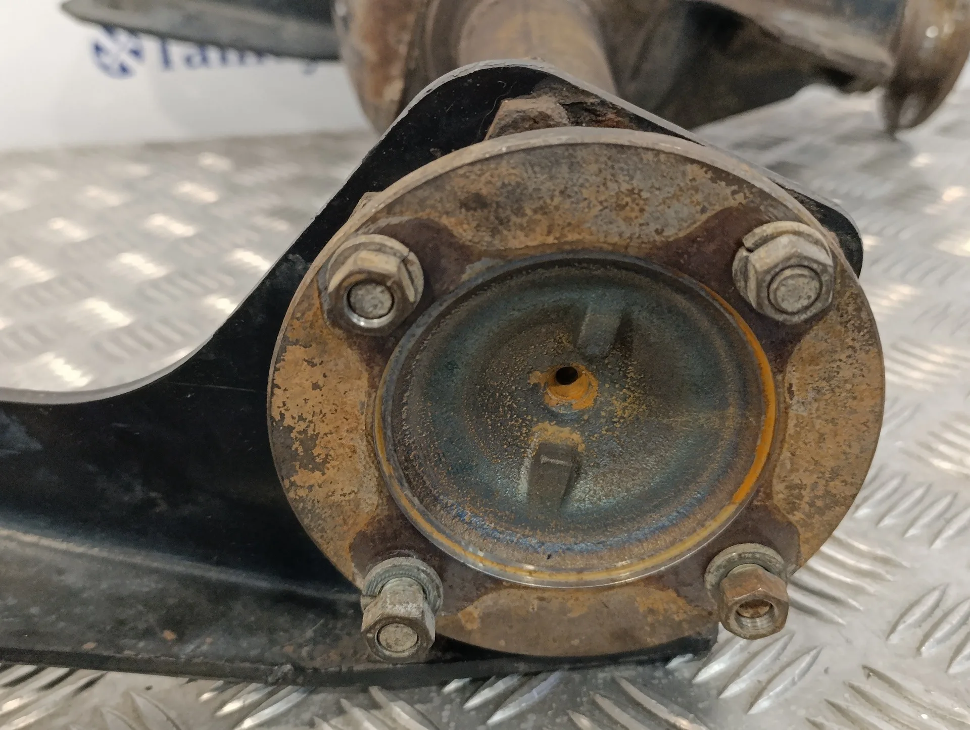 Diferencial Delantero para Mitsubishi Montero (L040)