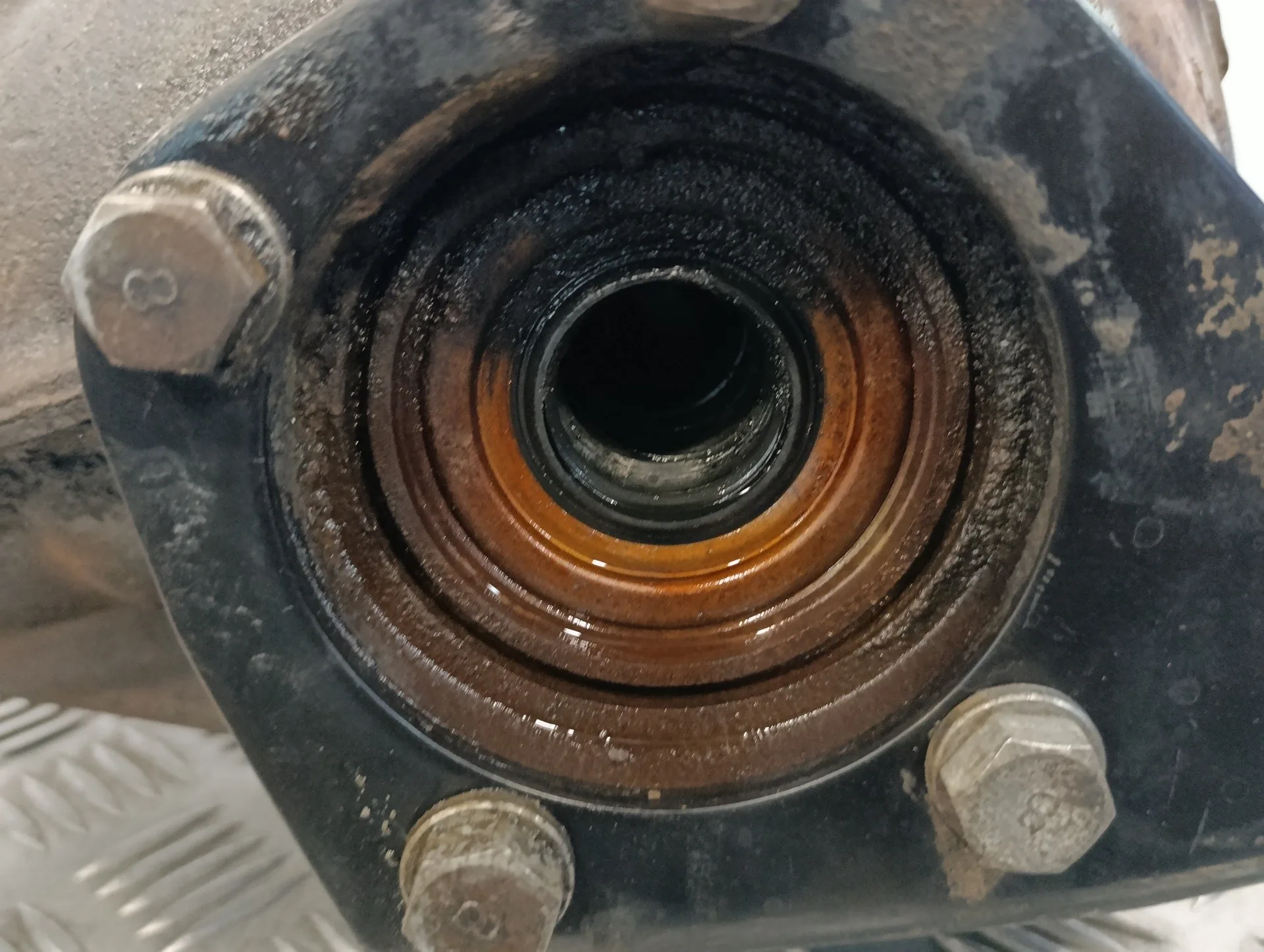 Diferencial Delantero para Mitsubishi Montero (L040)
