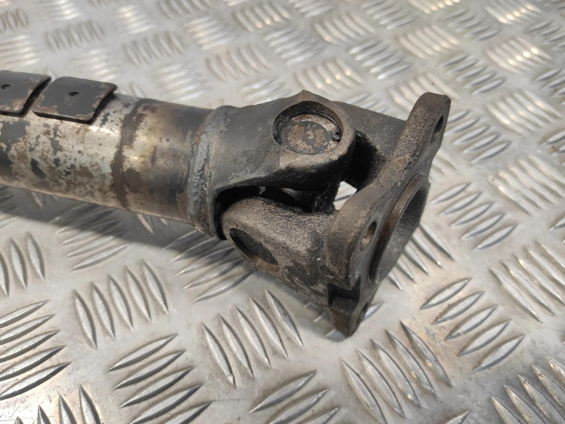 Transmision Central para Mitsubishi Montero (L040)