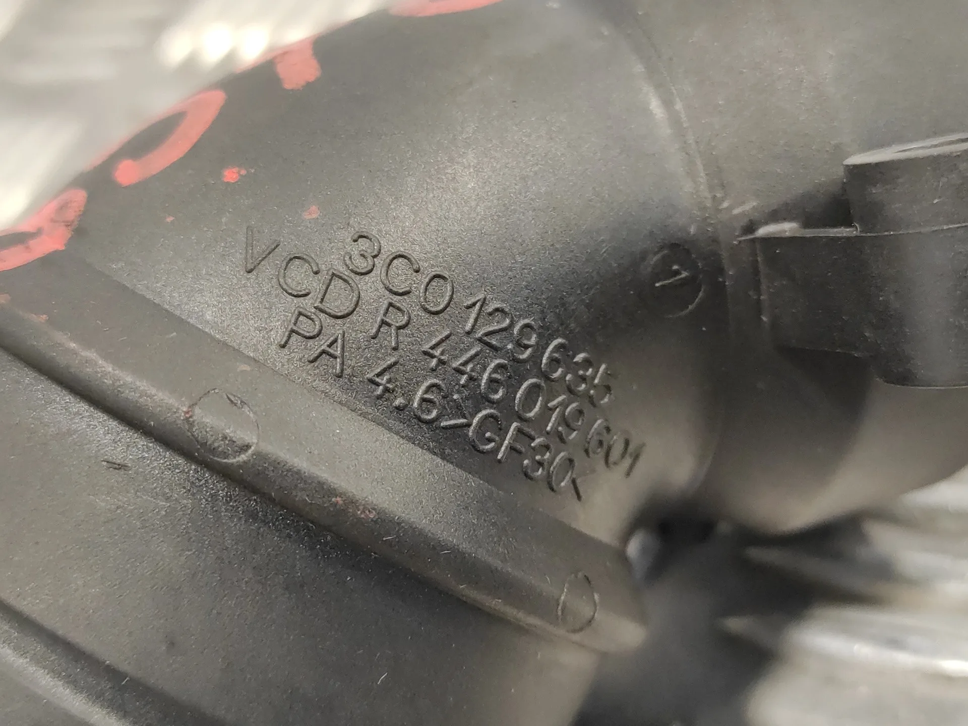 Tubo para Mitsubishi Lancer Berlina (Cy0)
