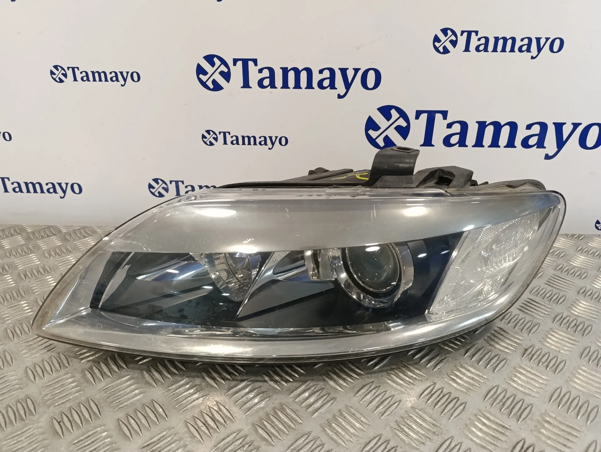 Faro Izquierdo para Audi Q7 (4L)