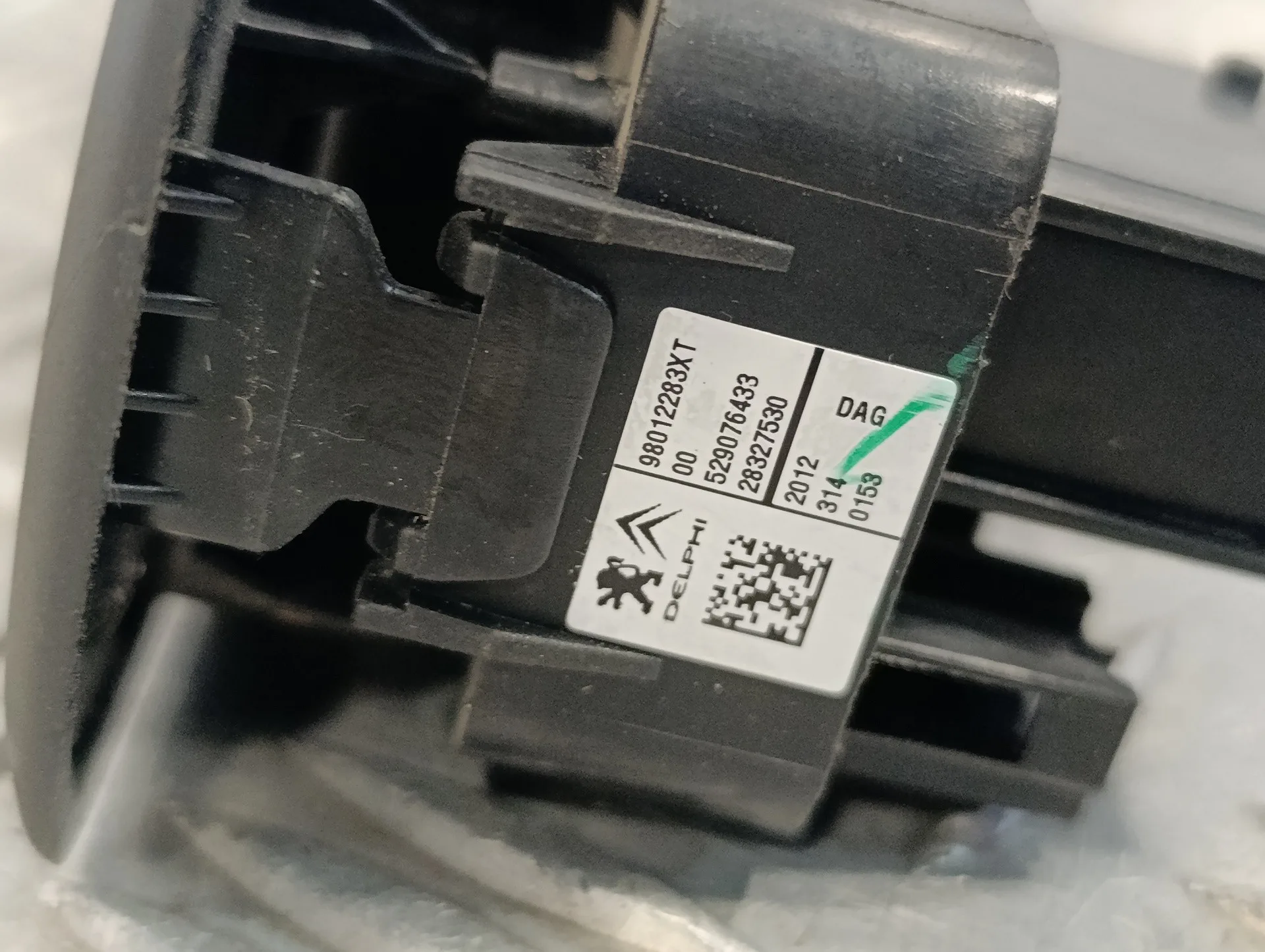 Mando Elevalunas Delantero Izquierdo para Citroën C3