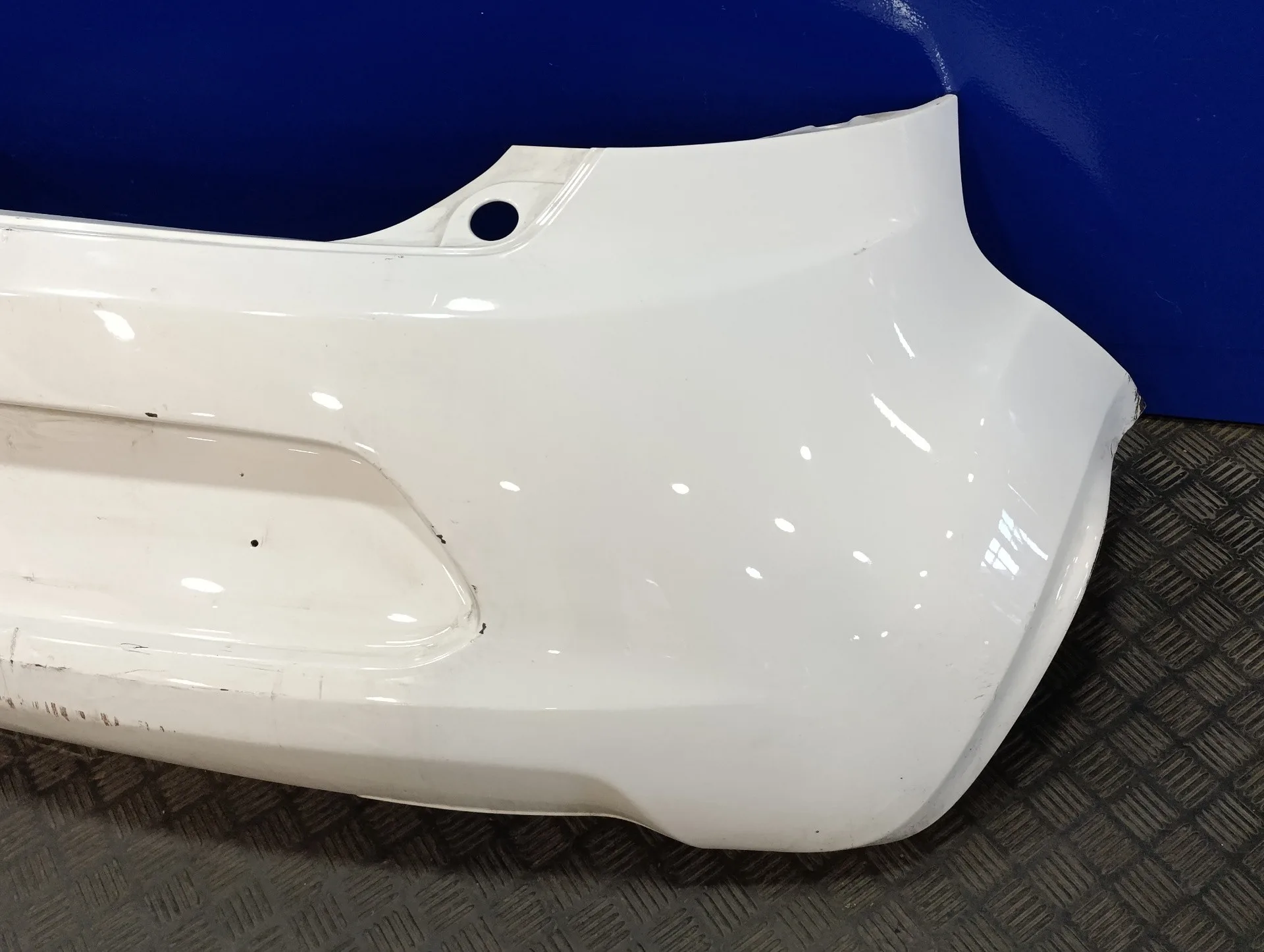 Paragolpes Trasero para Ford Ka (Ccu)