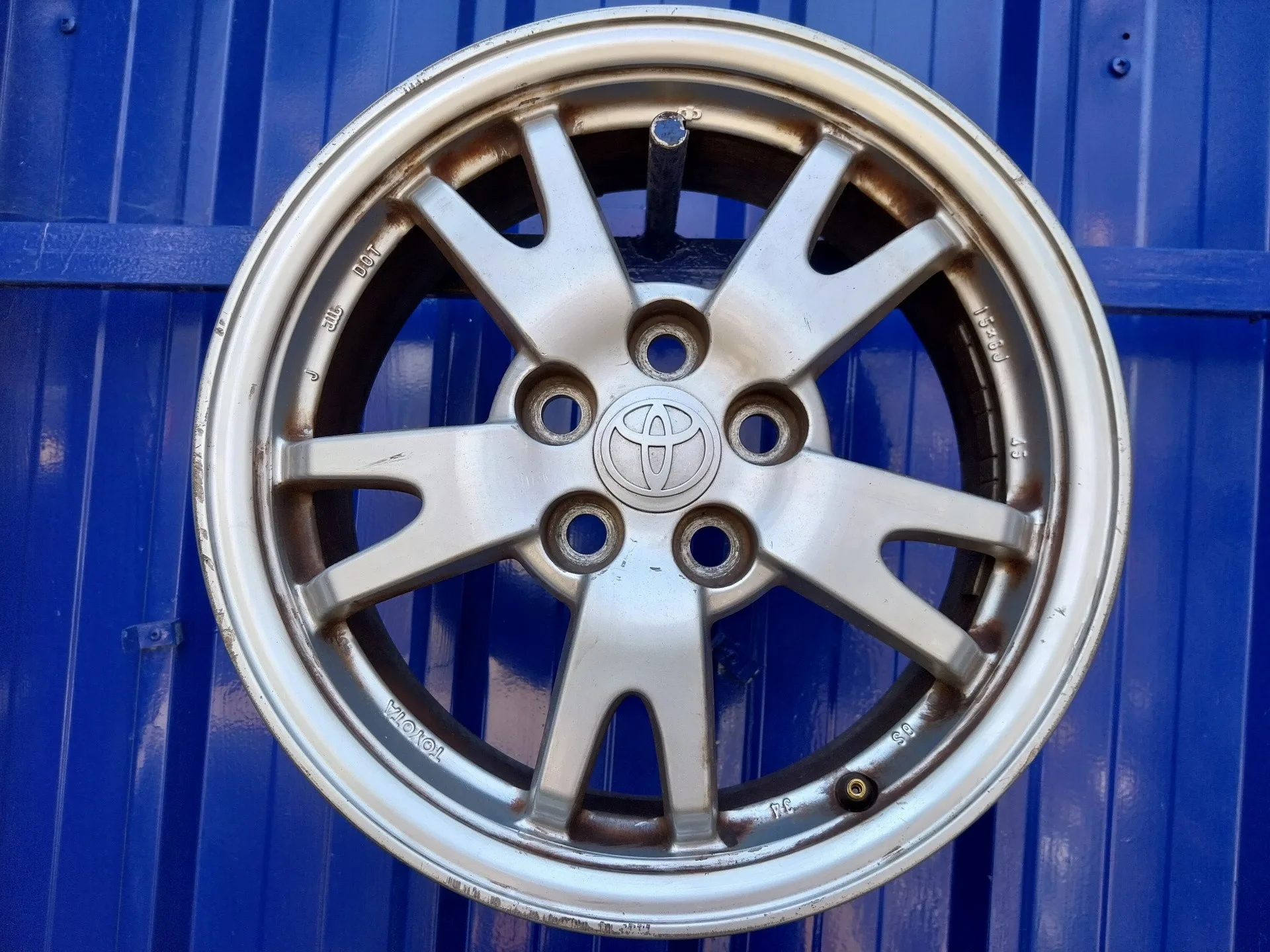 Llanta para Toyota Prius (Nhw30)