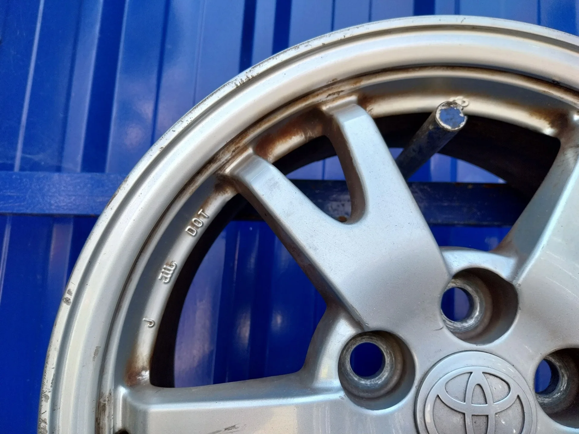 Llanta para Toyota Prius (Nhw30)
