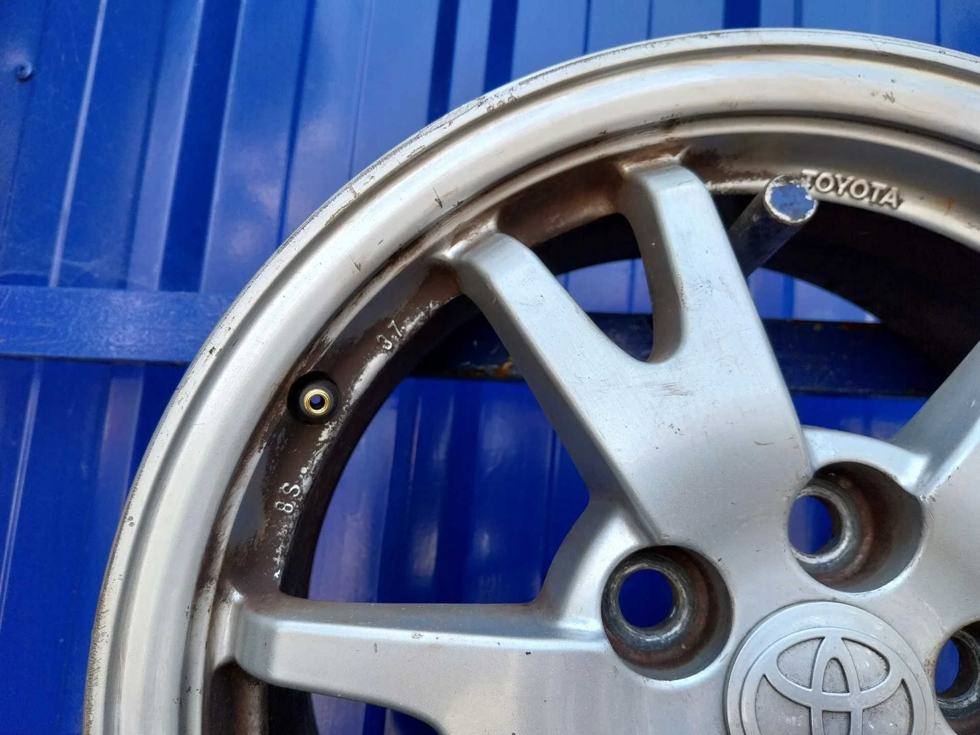 Llanta para Toyota Prius (Nhw30)
