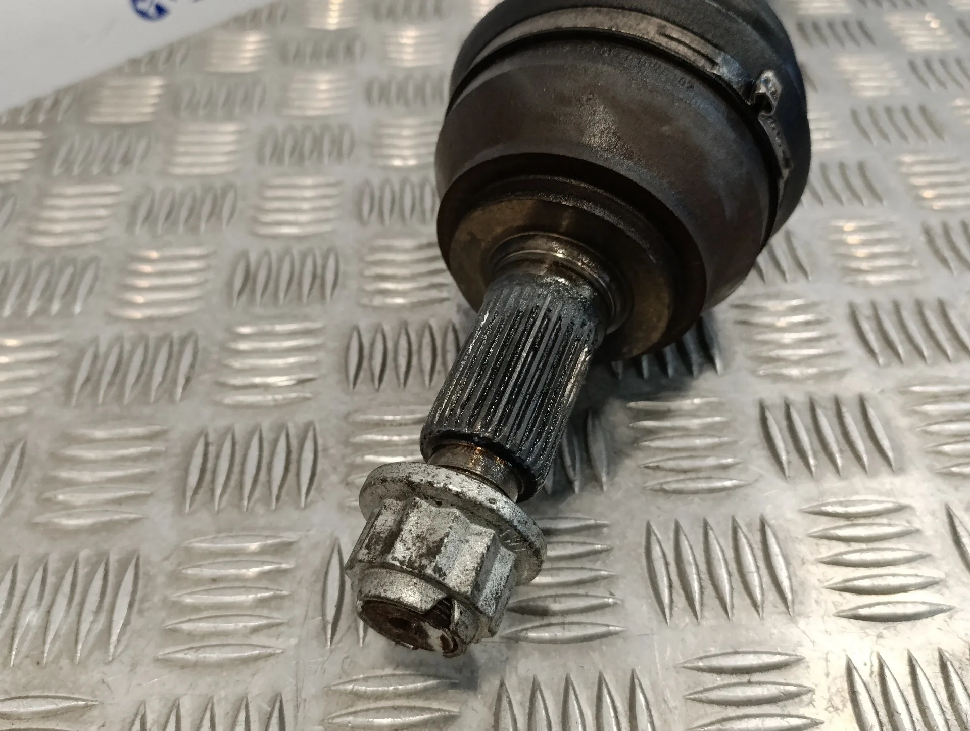 Transmision Delantera Izquierda para Audi Q7 (4L)