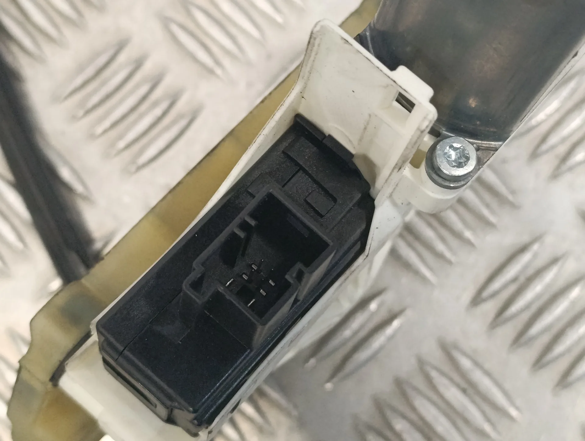 Elevalunas Delantero Izquierdo para Audi Q7 (4L)