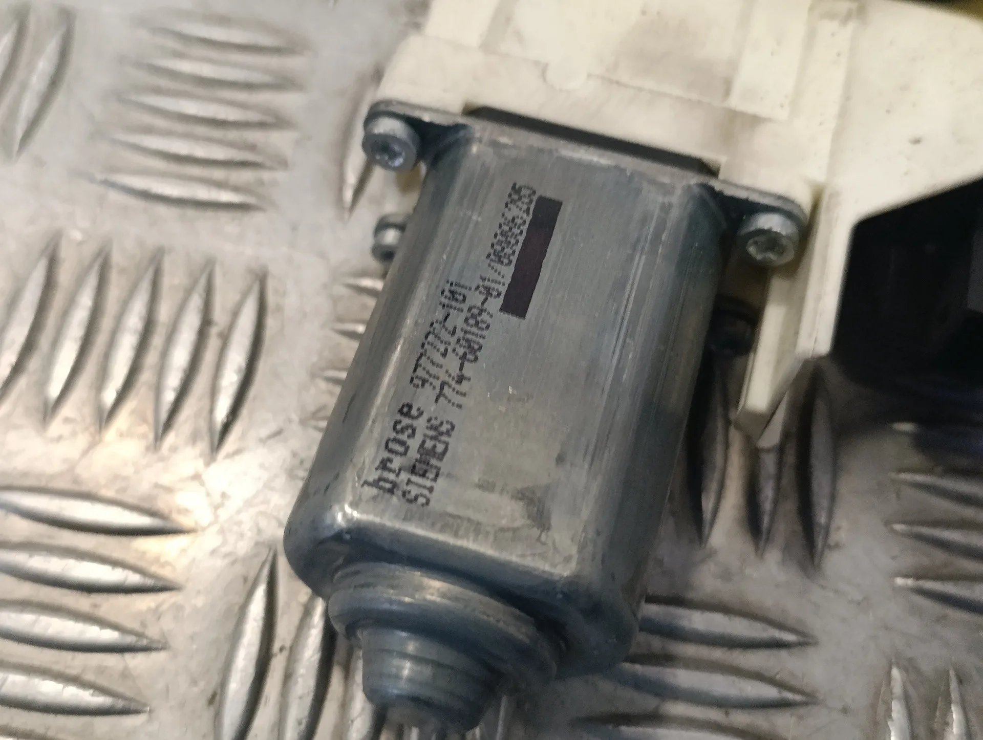 Elevalunas Delantero Derecho para Audi Q7 (4L)