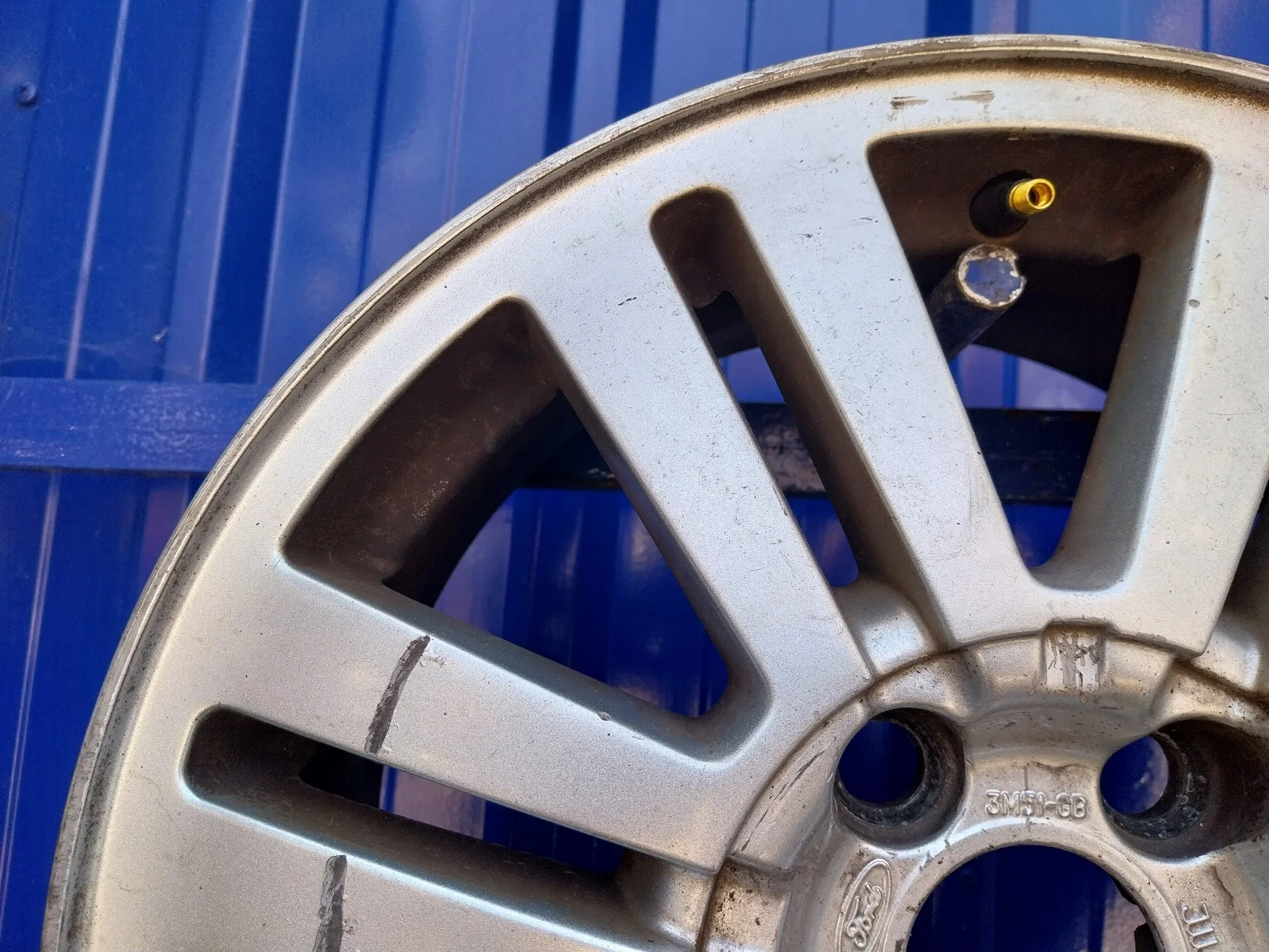 Llanta para Ford Focus C-Max (Cap)