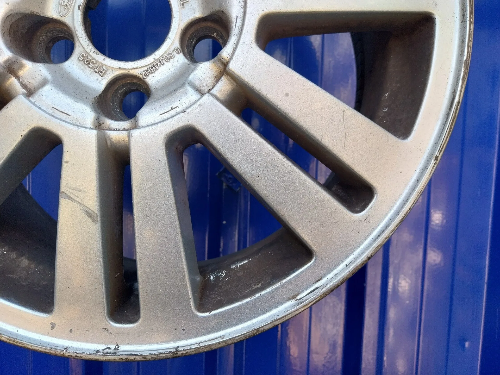 Llanta para Ford Focus C-Max (Cap)